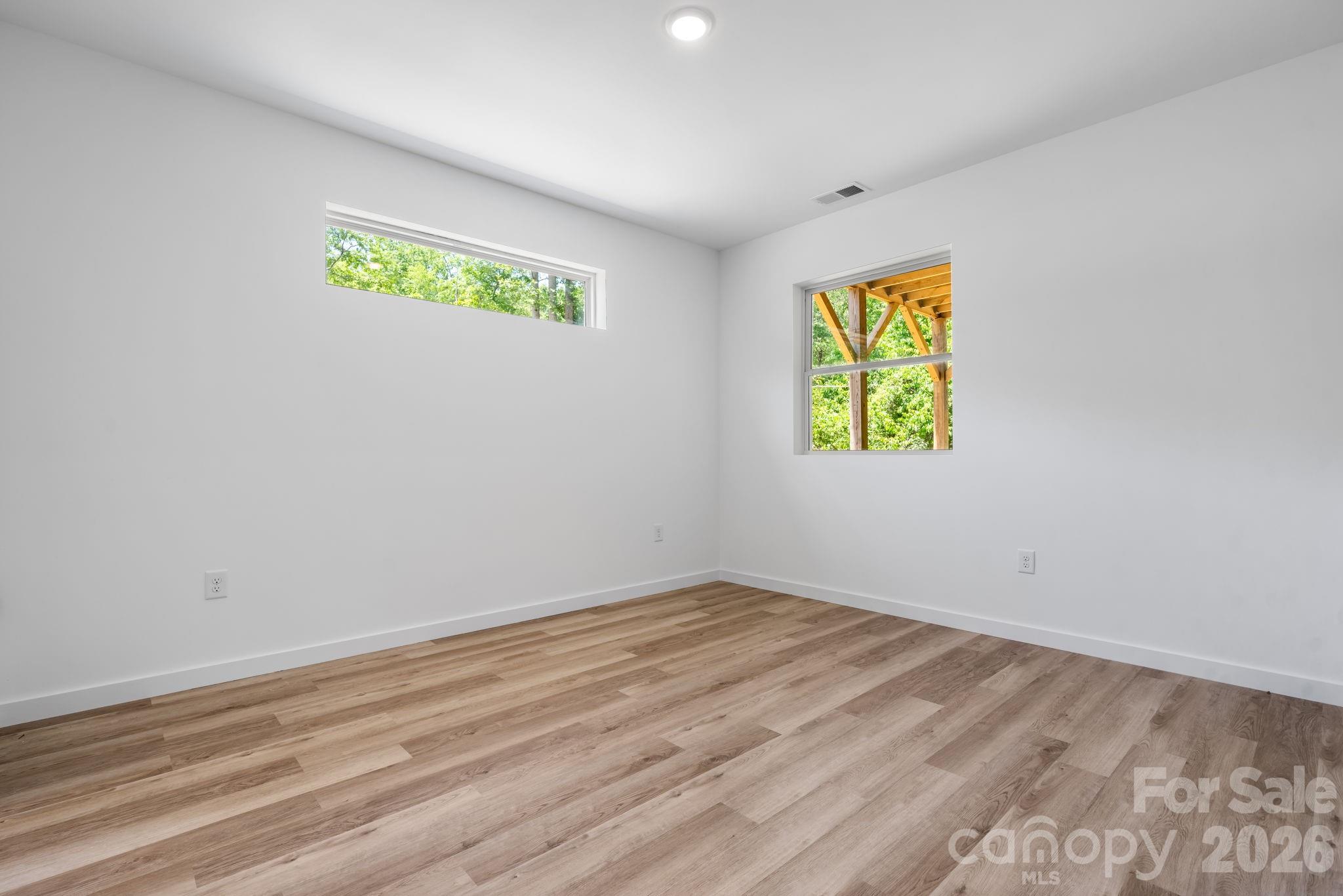 41 Tennyson Drive — Taylorsville