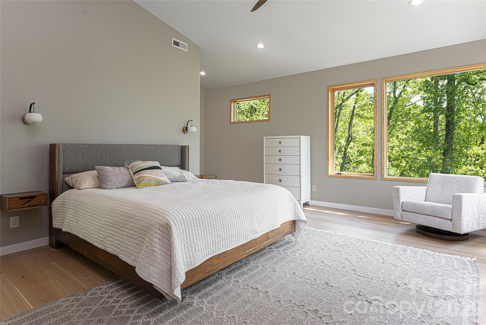 77A Mcintyre Drive — Asheville