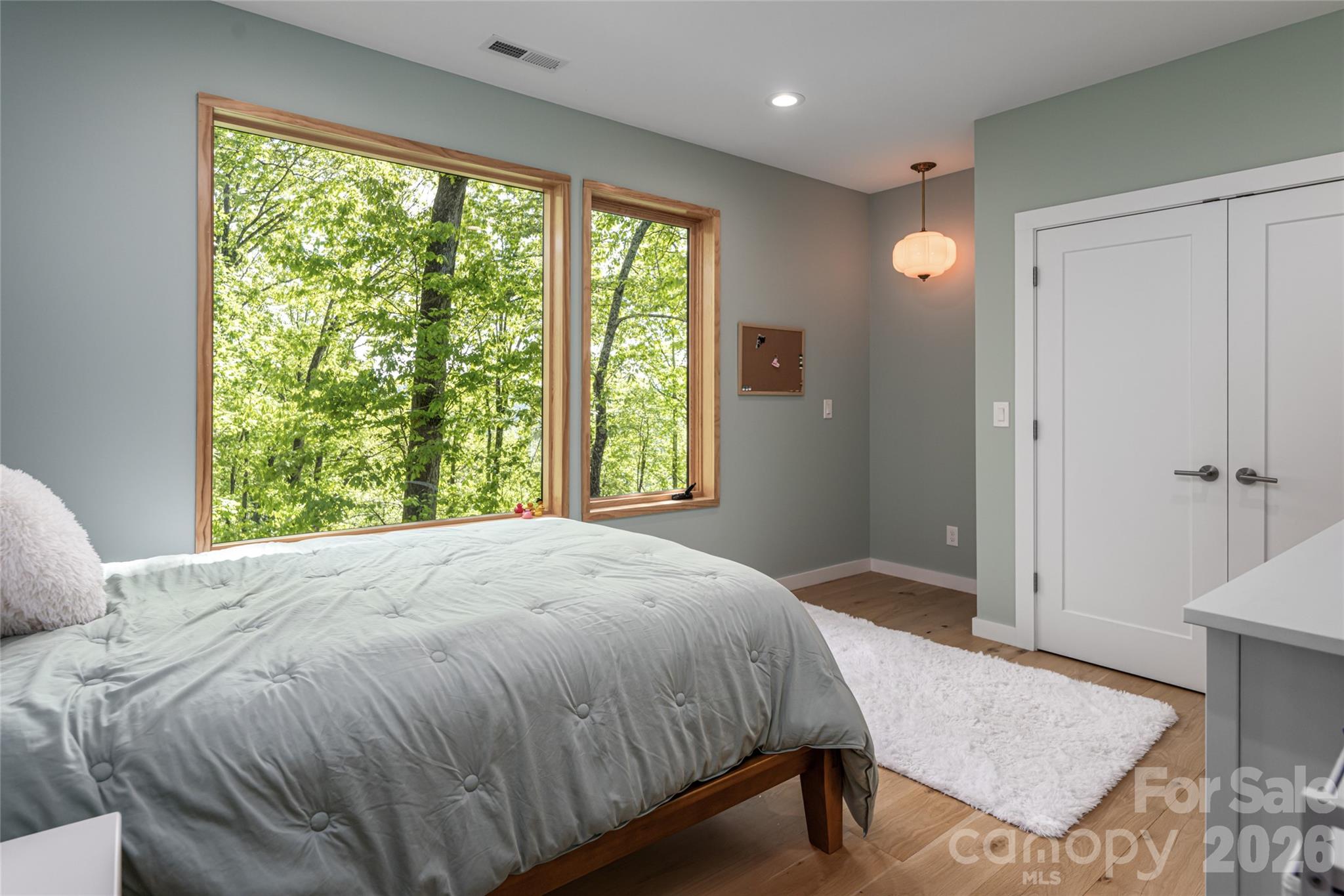 77A Mcintyre Drive — Asheville