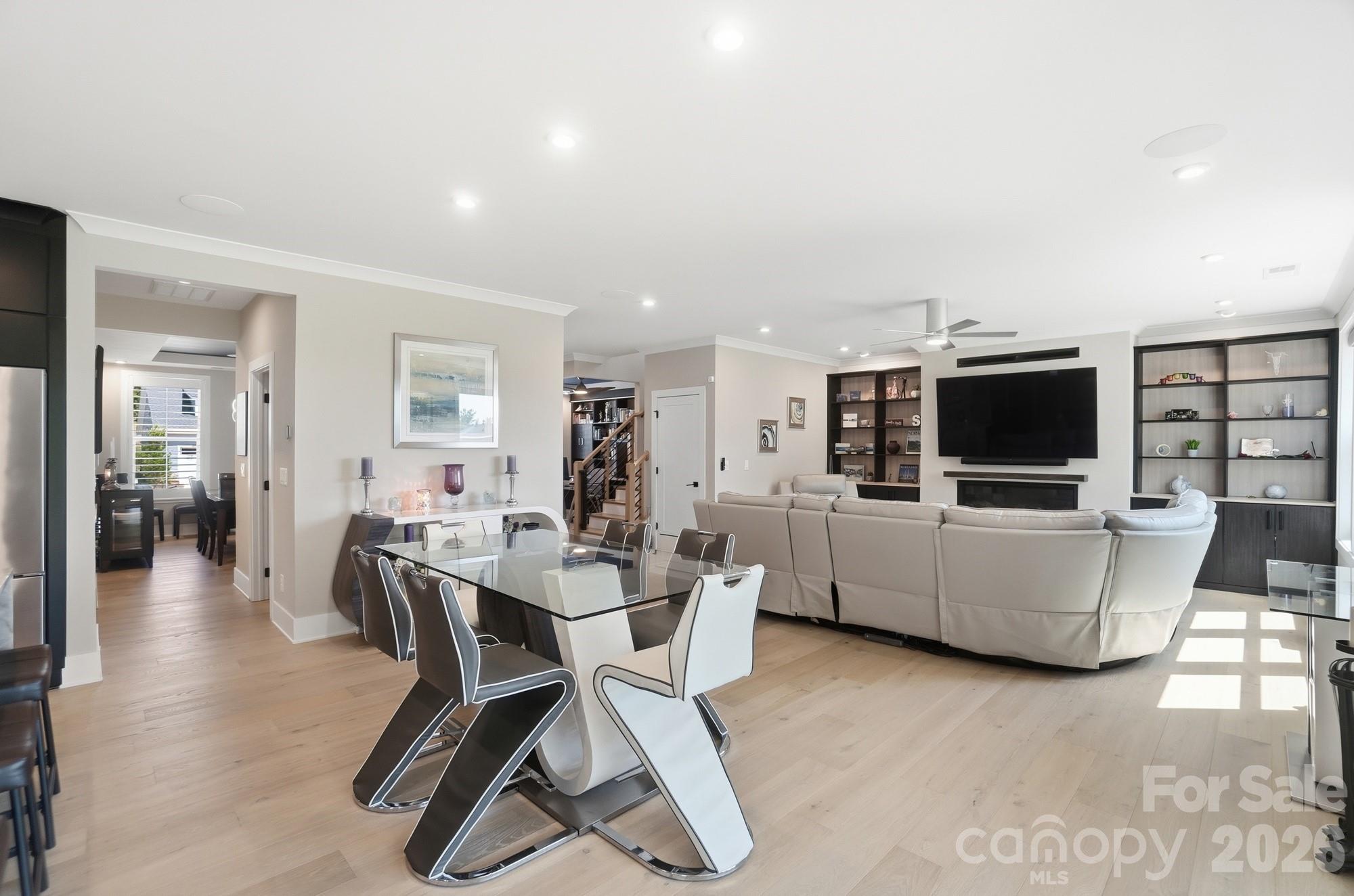5225 Glenwalk Drive — Charlotte