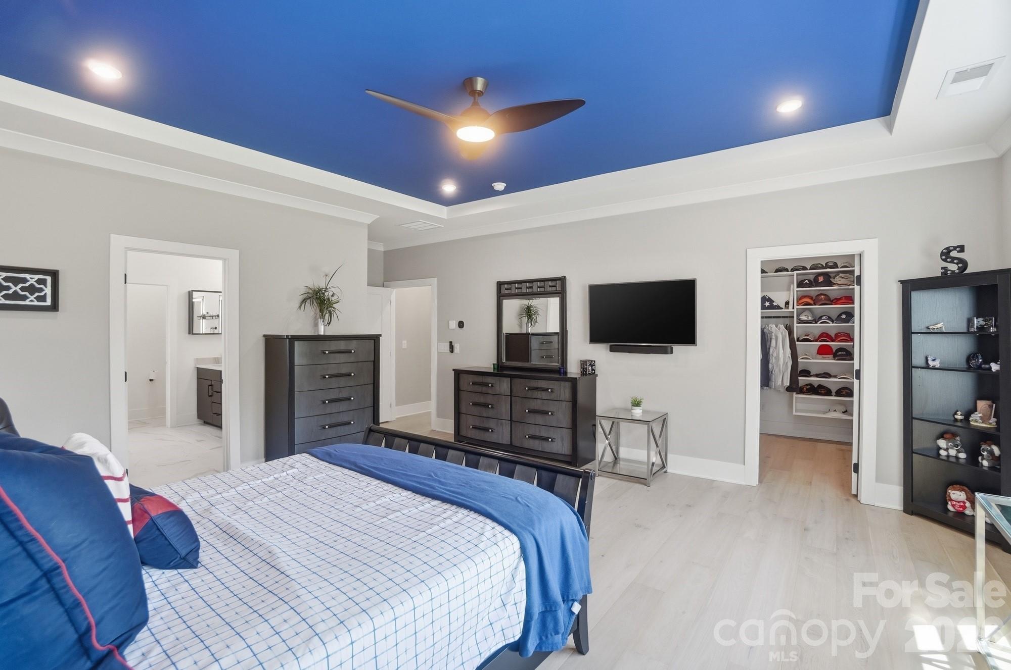 5225 Glenwalk Drive — Charlotte