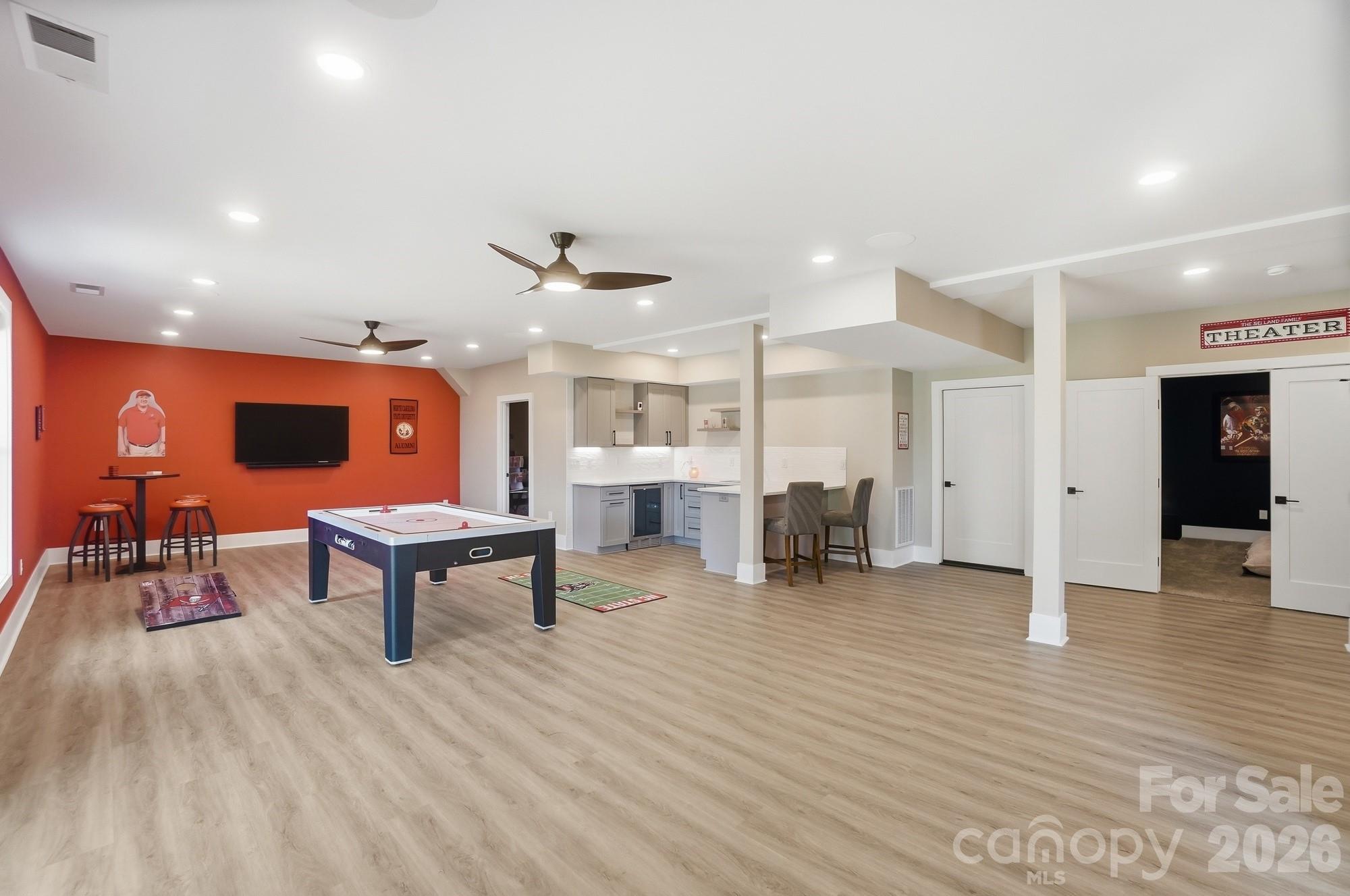 5225 Glenwalk Drive — Charlotte