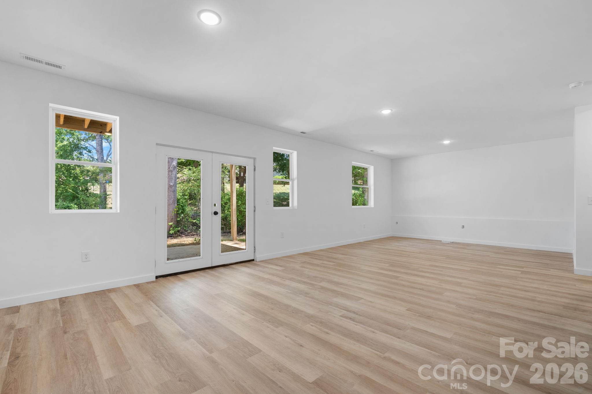 47 Tennyson Drive — Taylorsville