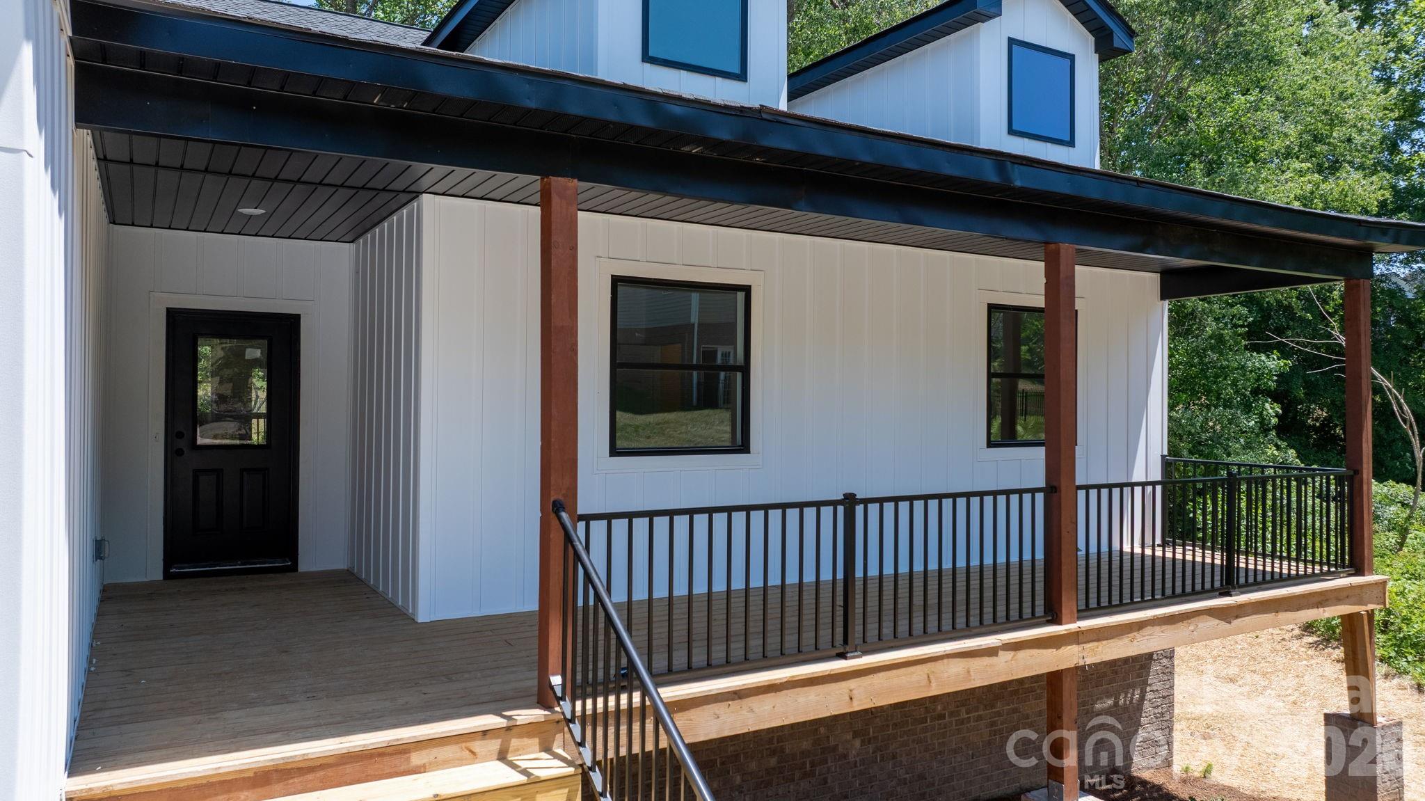 47 Tennyson Drive — Taylorsville