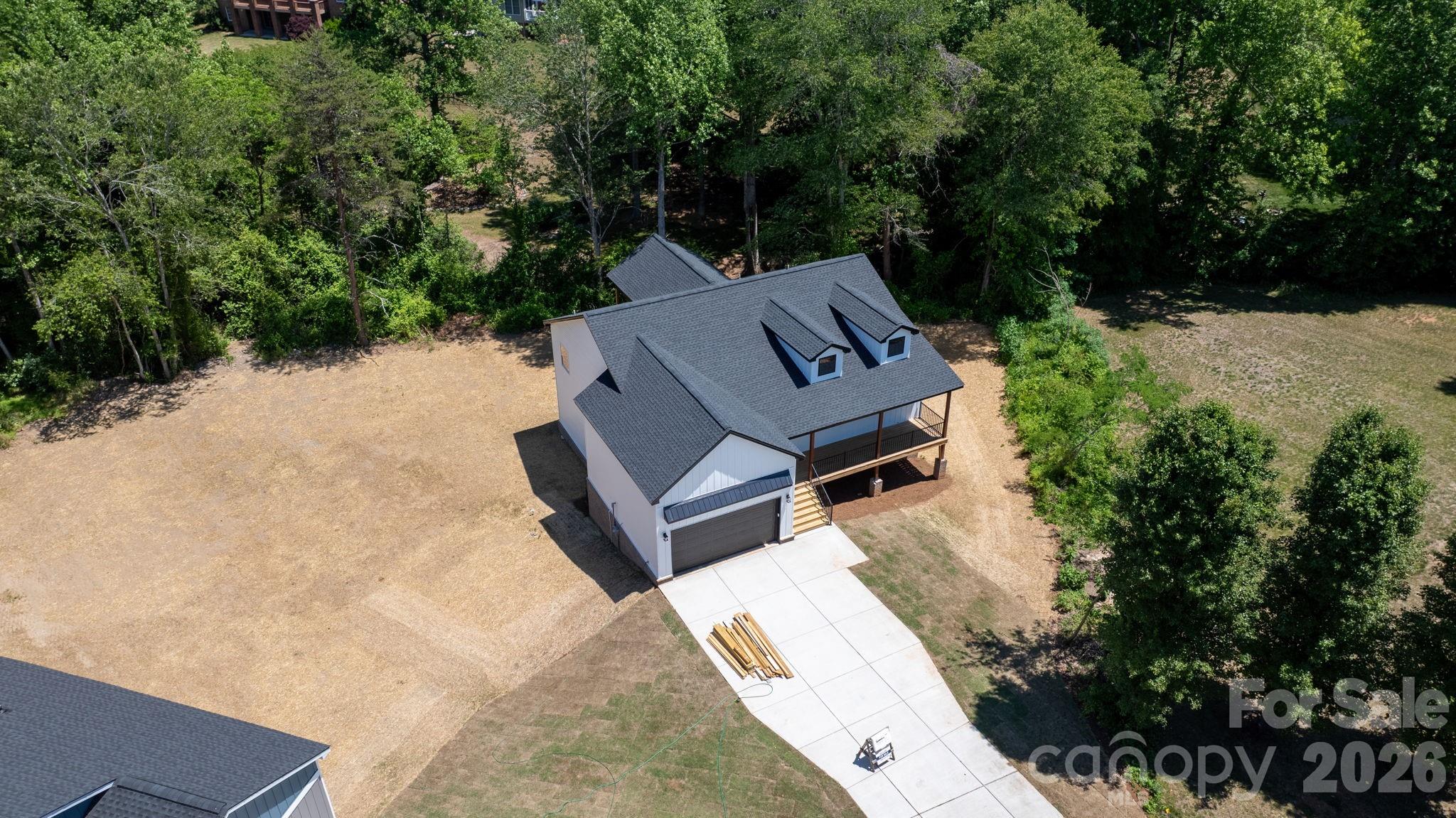 47 Tennyson Drive — Taylorsville