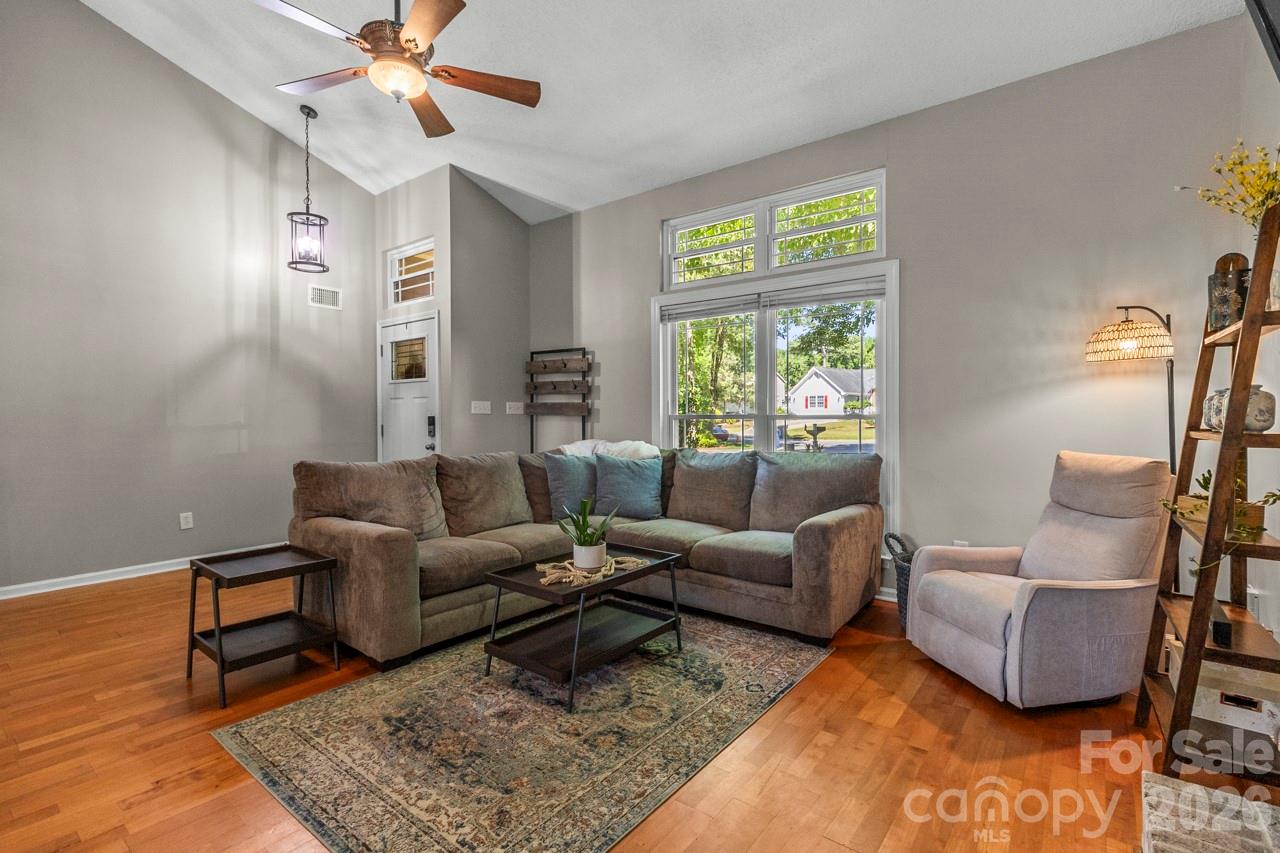 14018 Naworth Lane — Huntersville