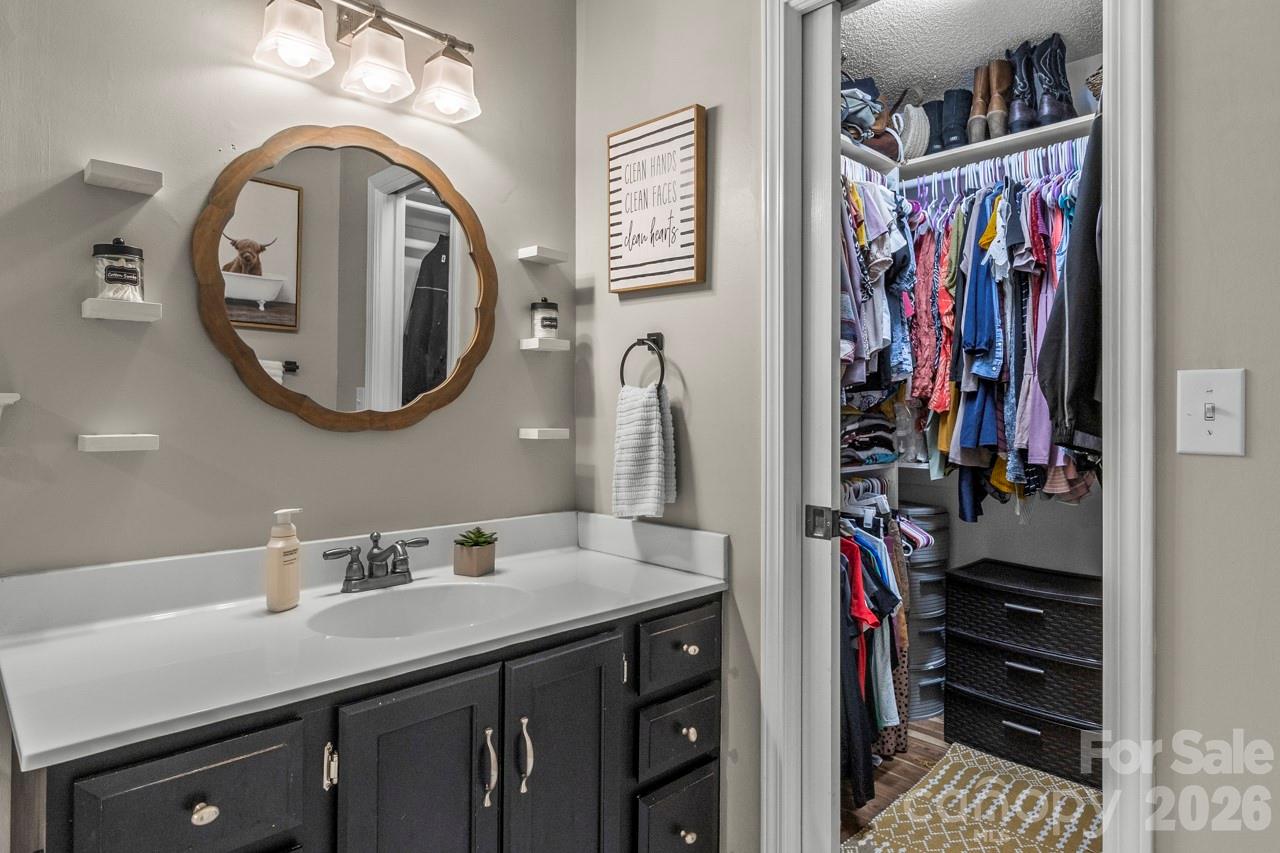 14018 Naworth Lane — Huntersville