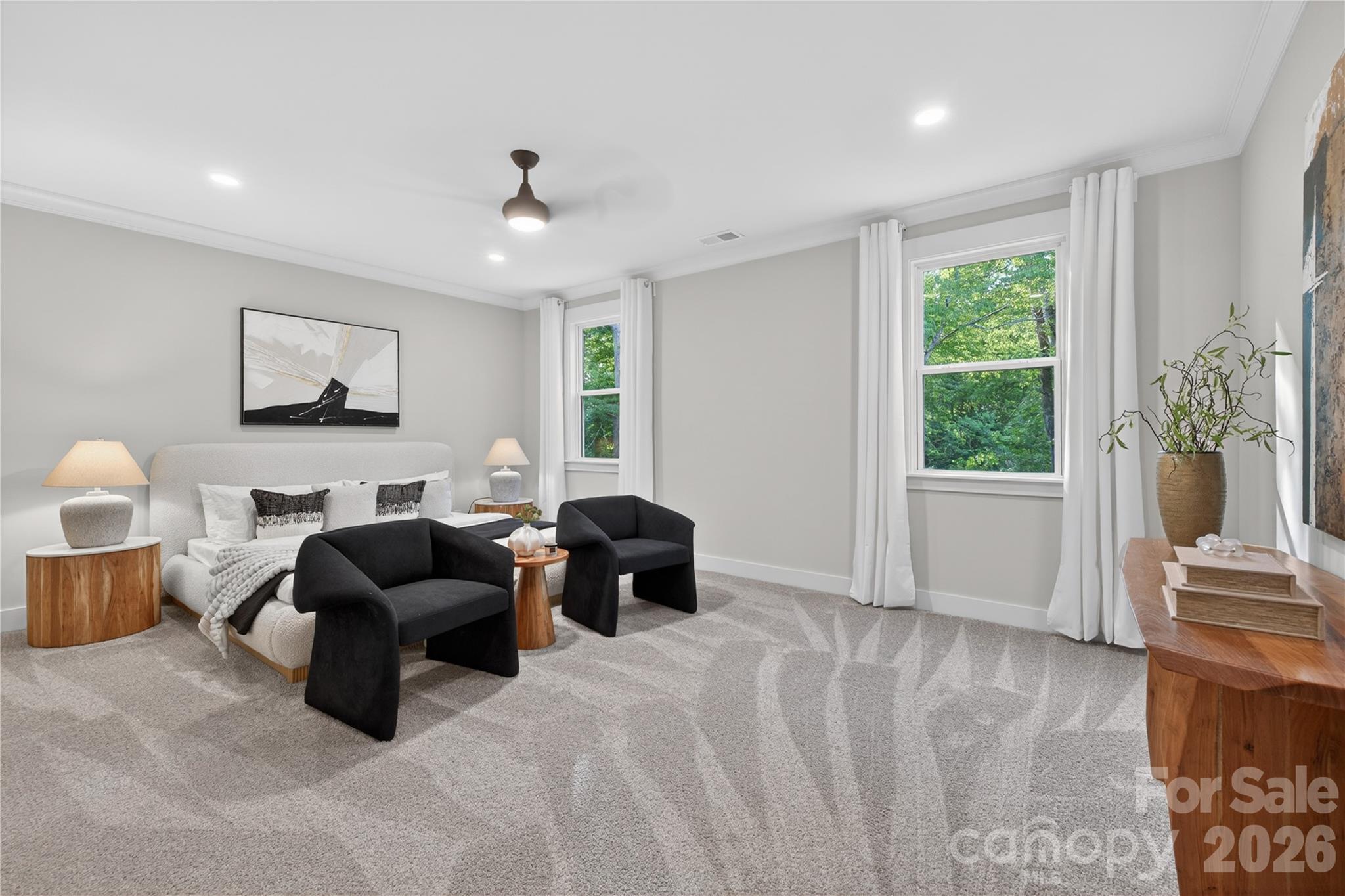 3883 12th Street NE — Hickory