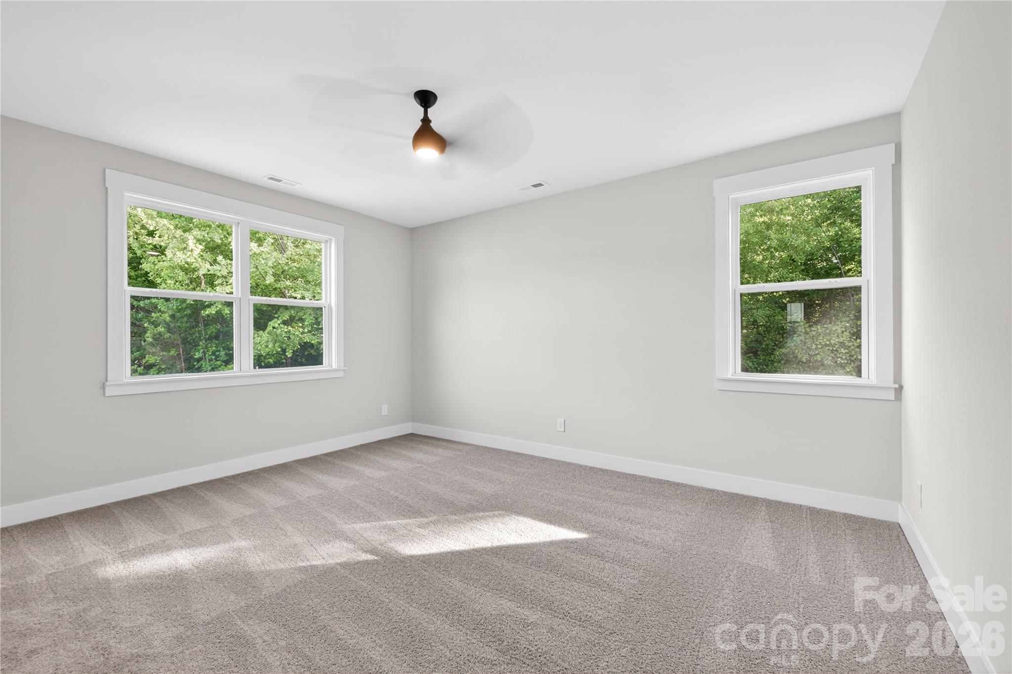 3883 12th Street NE — Hickory