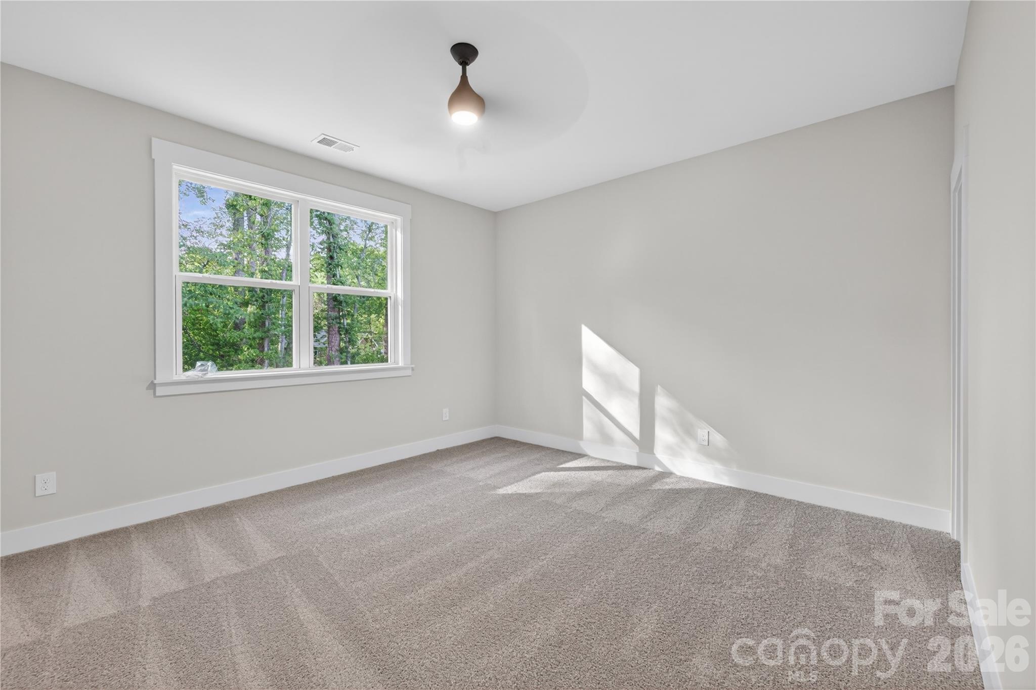 3883 12th Street NE — Hickory
