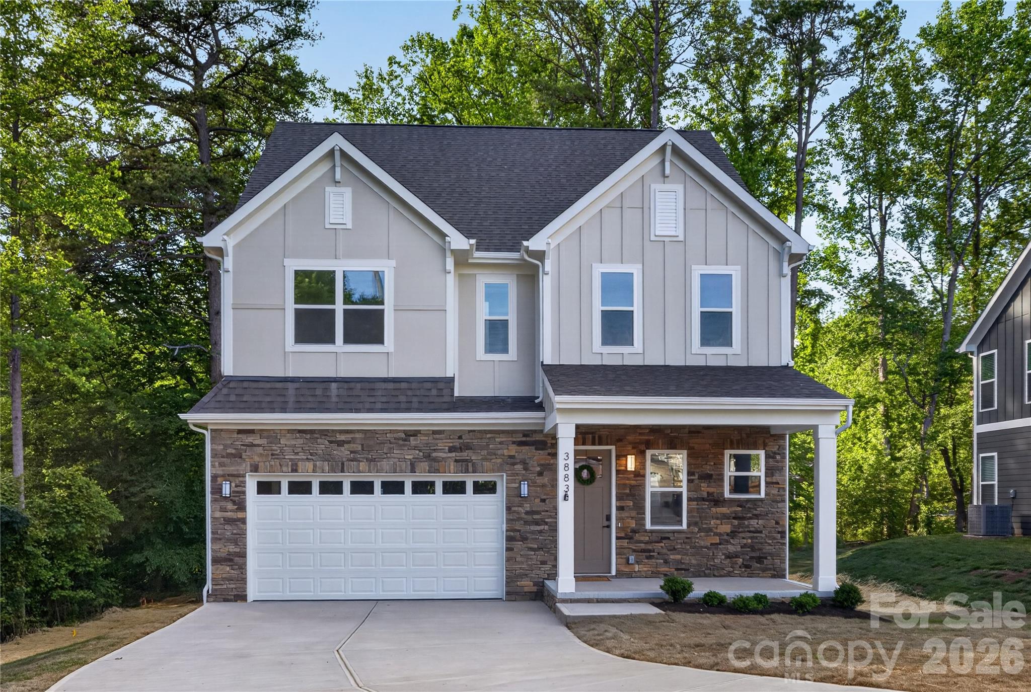 3883 12th Street NE — Hickory