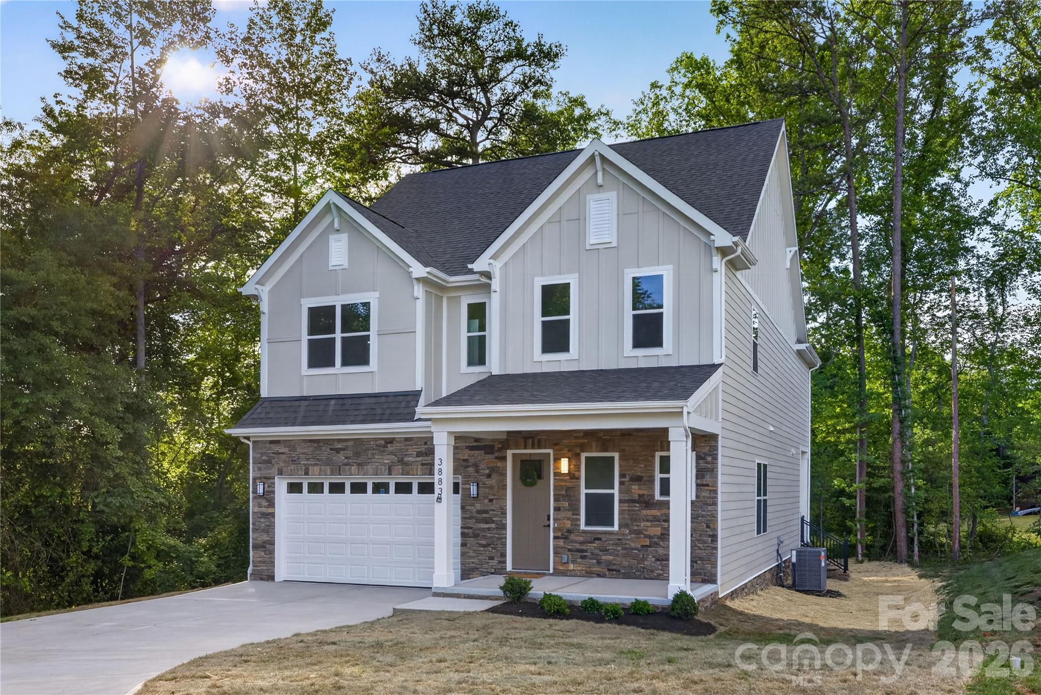 3883 12th Street NE — Hickory