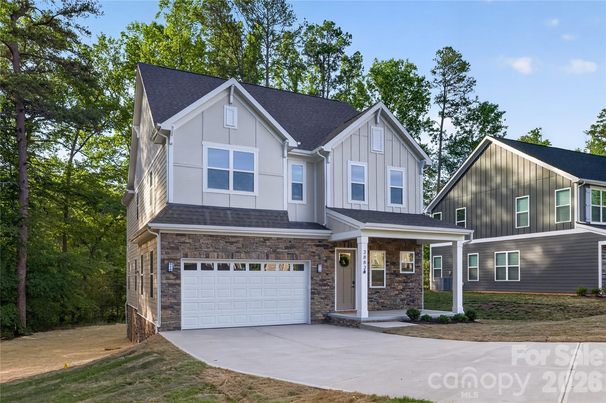 3883 12th Street NE — Hickory