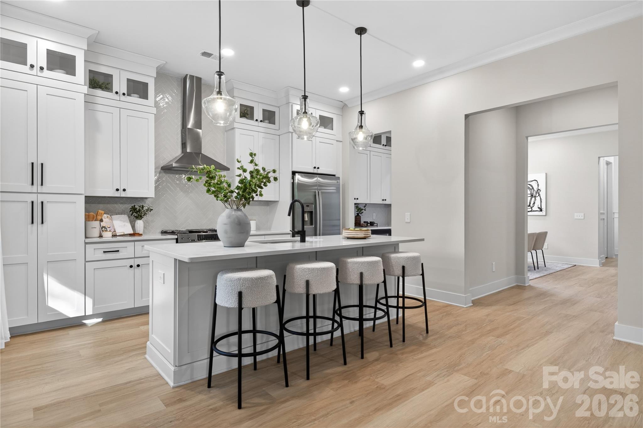 3883 12th Street NE — Hickory