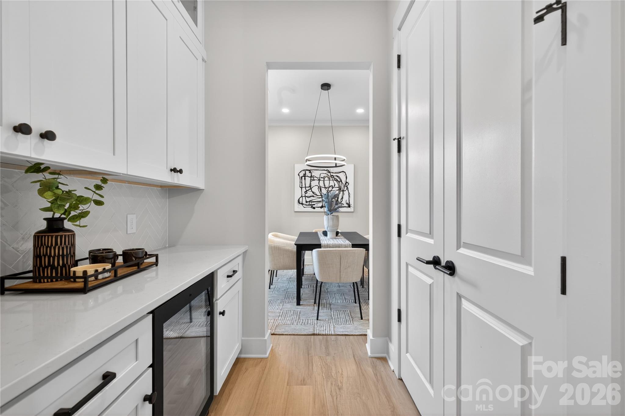 3883 12th Street NE — Hickory
