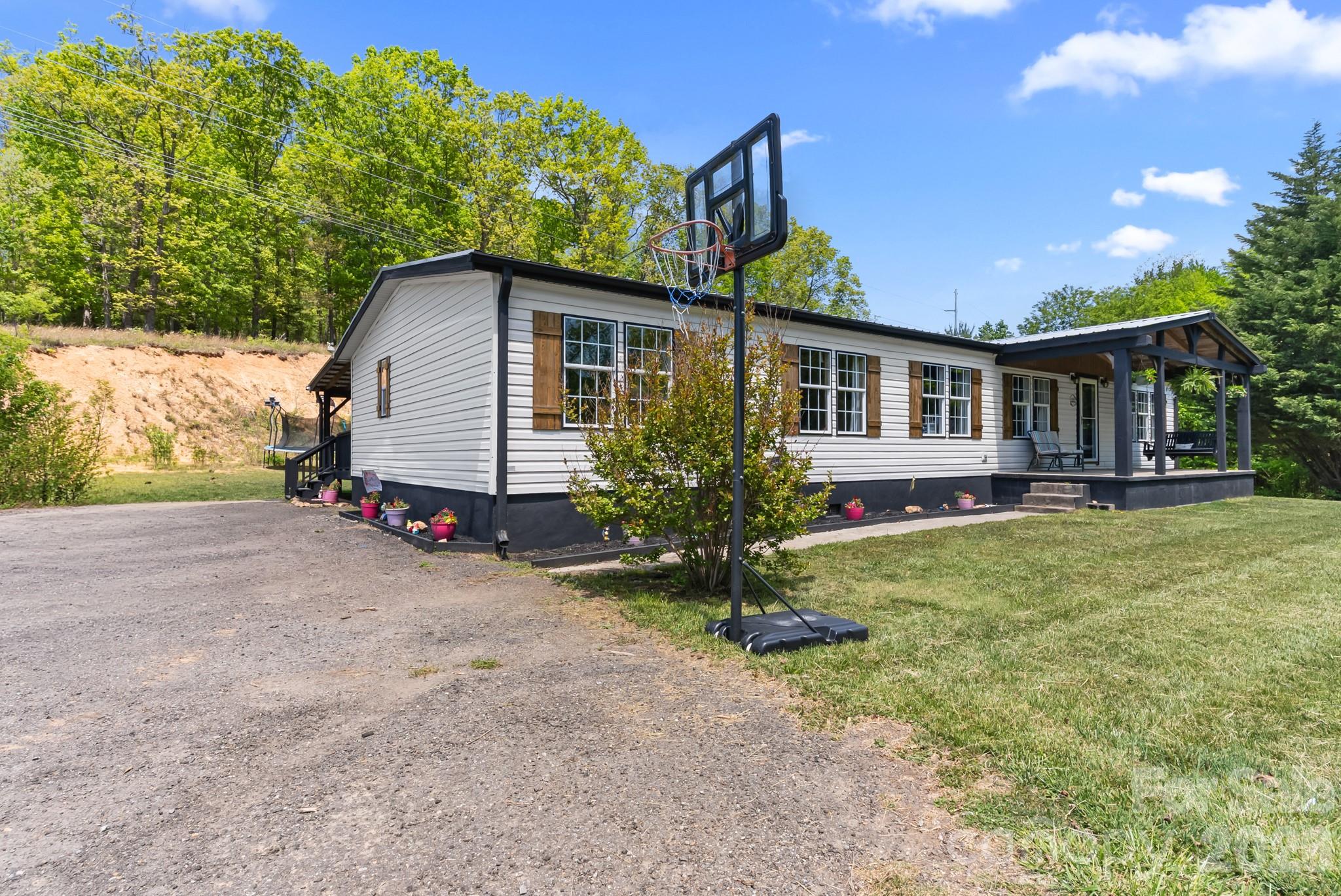 152 Pioneer Ridge — Sparta