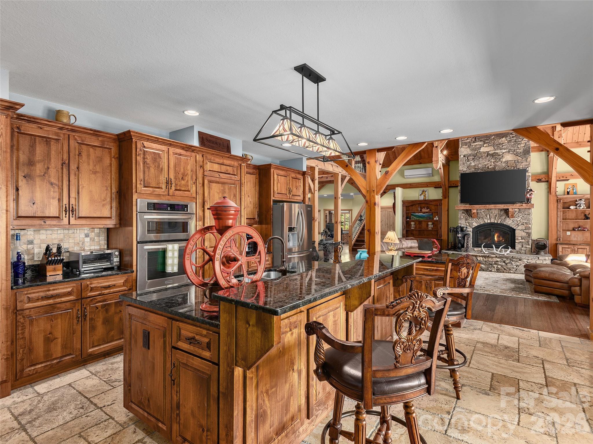 350 Snow Flake Lane — Maggie Valley