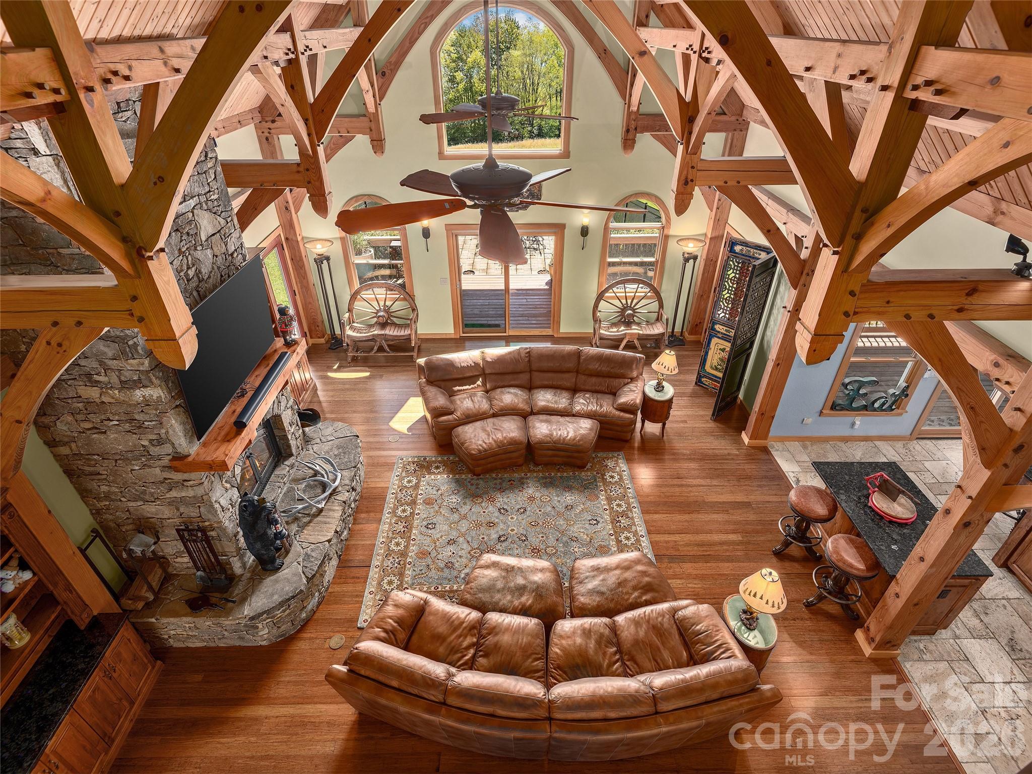 350 Snow Flake Lane — Maggie Valley