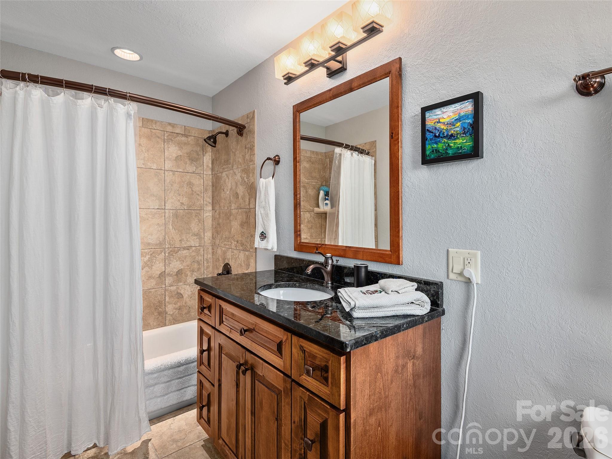 350 Snow Flake Lane — Maggie Valley