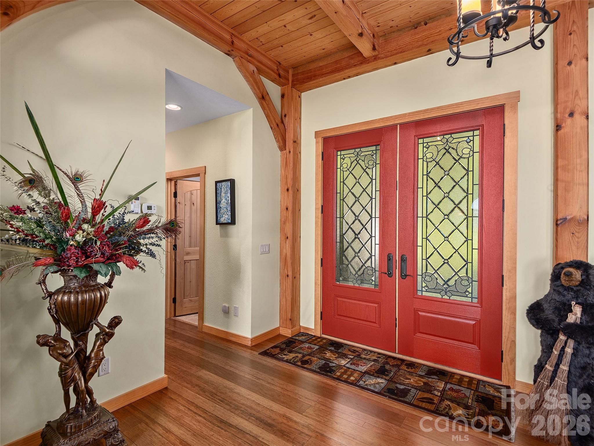 350 Snow Flake Lane — Maggie Valley