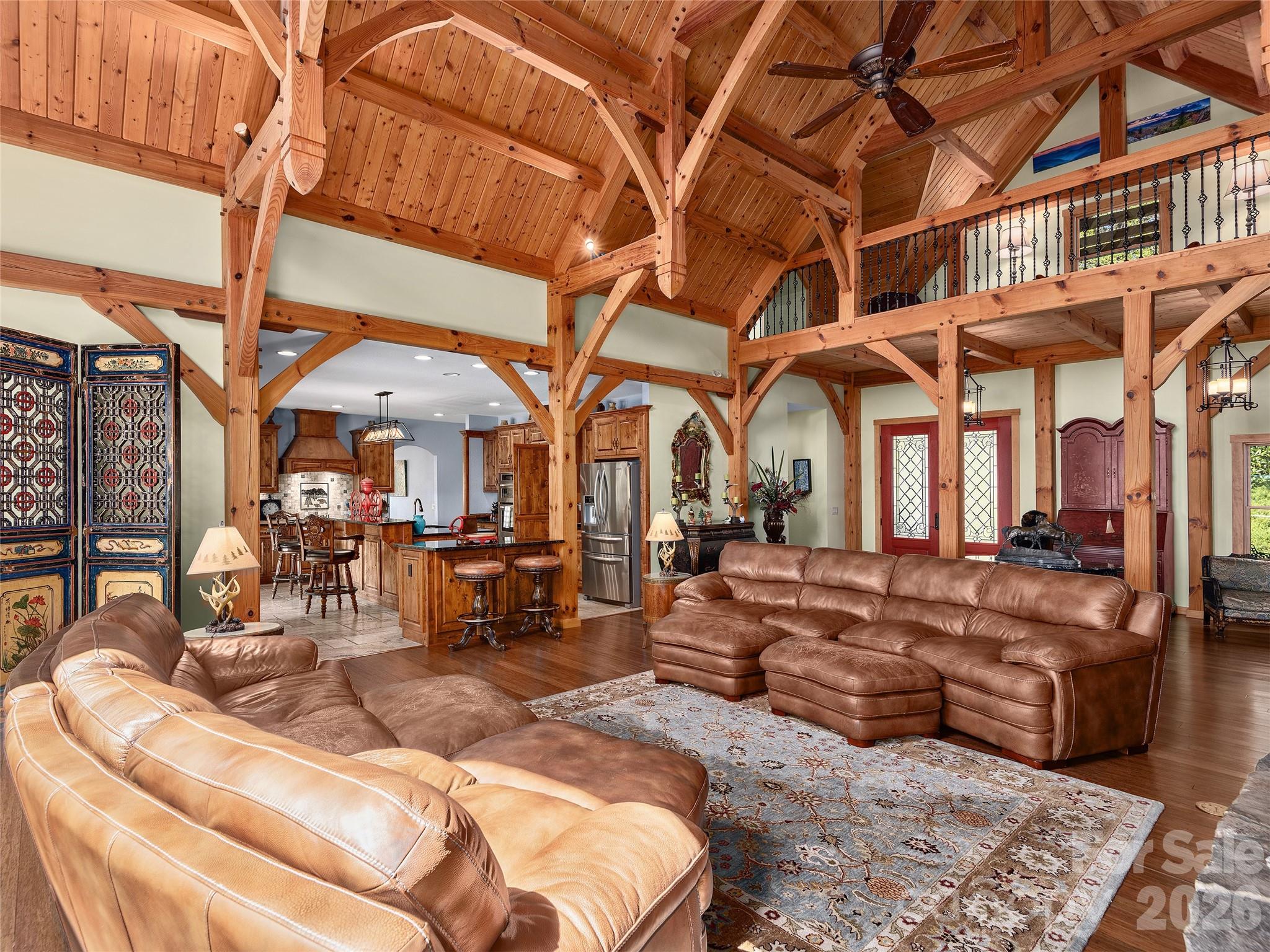 350 Snow Flake Lane — Maggie Valley