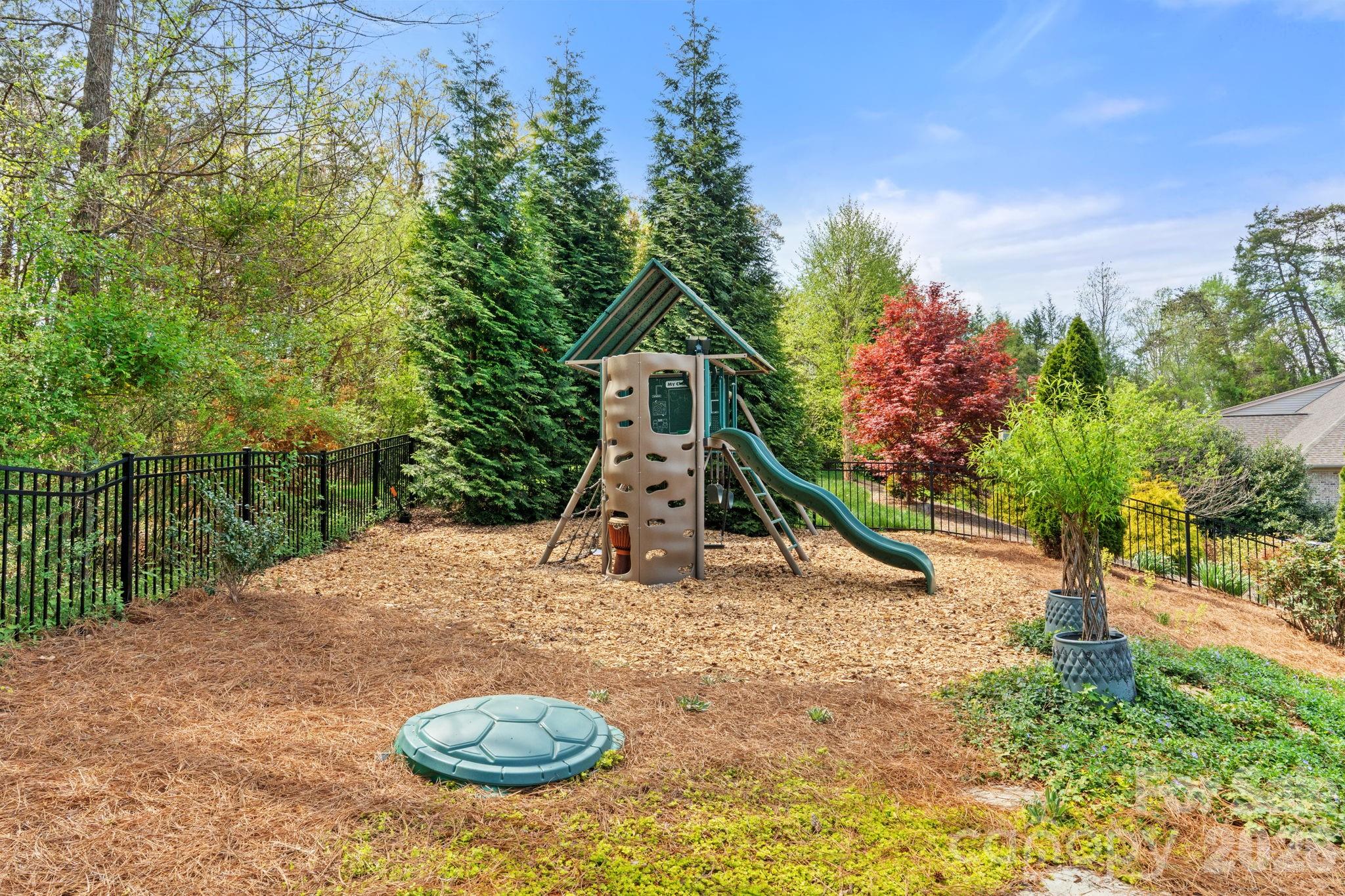 4422 Cheyenne Court — Winston Salem