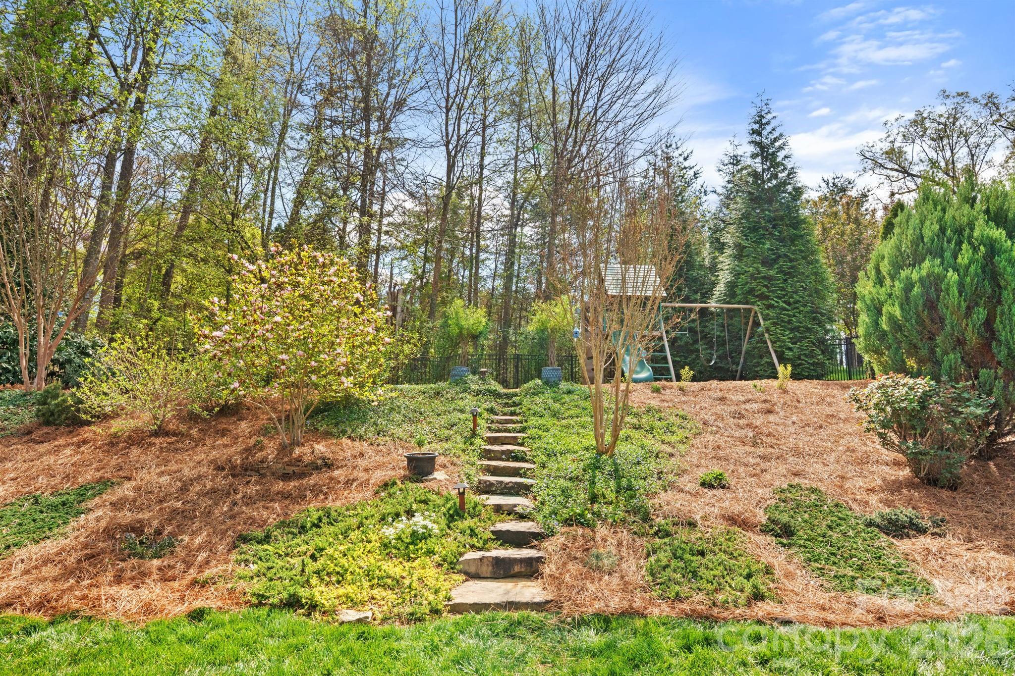 4422 Cheyenne Court — Winston Salem