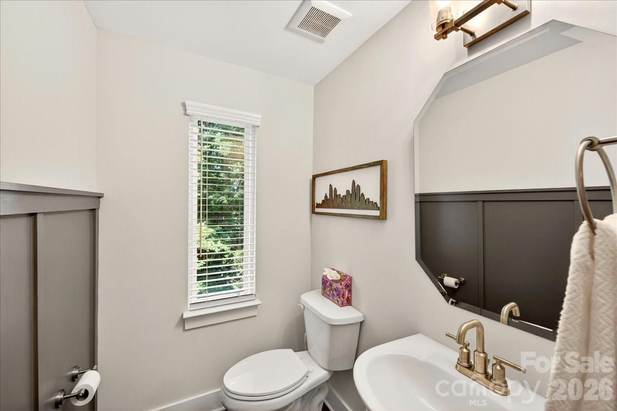 4136 Castleton Road — Charlotte