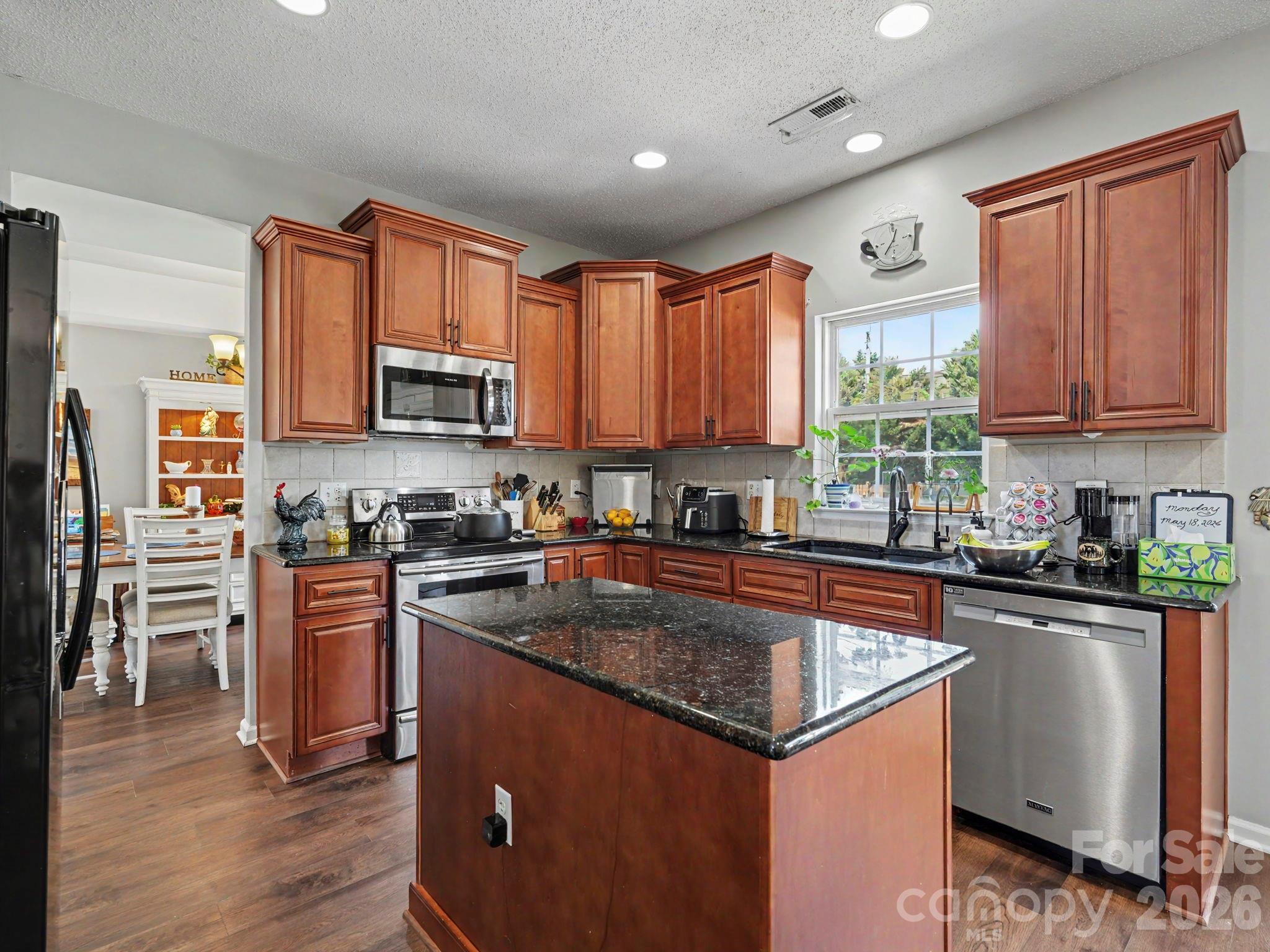 5716 Autumn Knoll Place NW — Concord