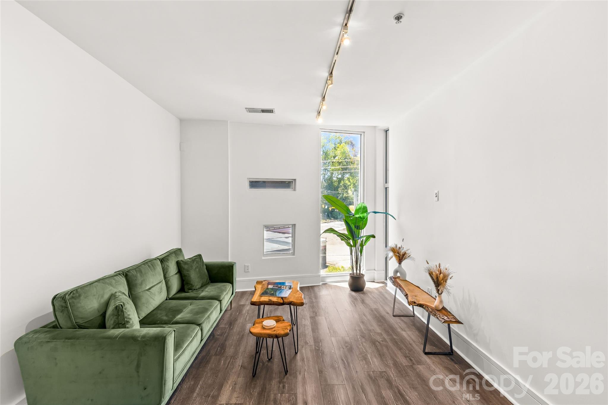 1600 Fulton Avenue — Charlotte