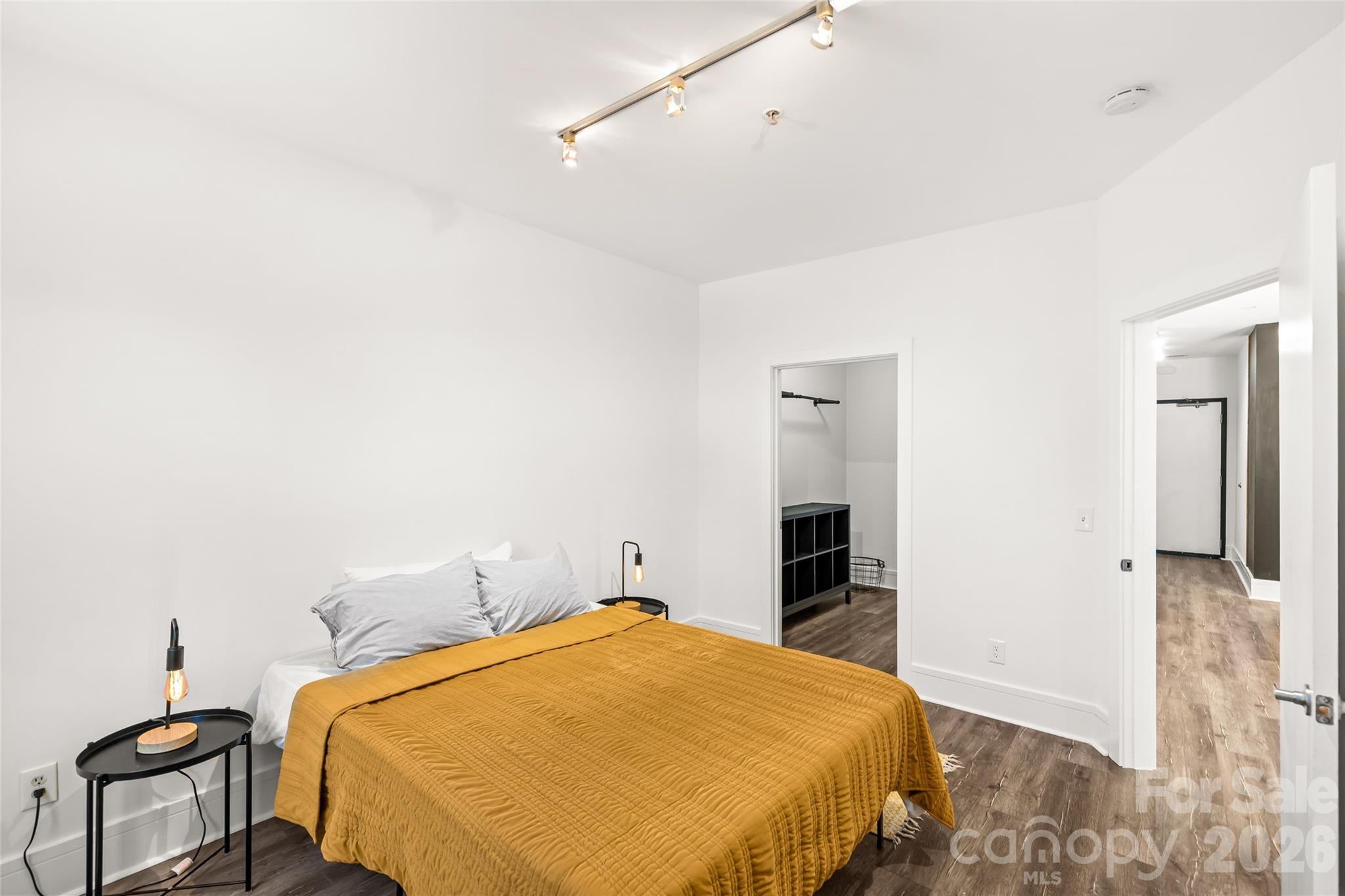 1600 Fulton Avenue — Charlotte