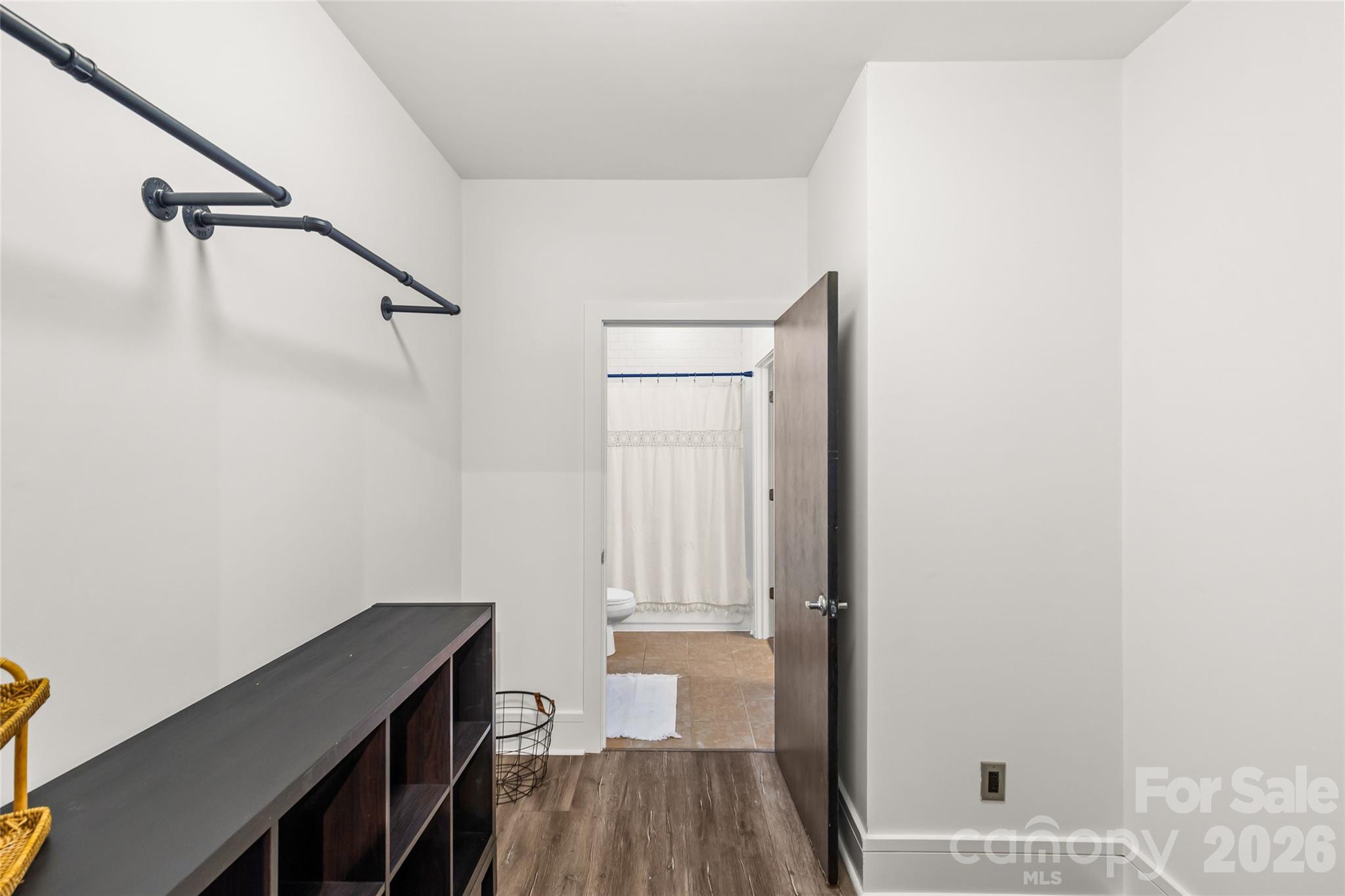 1600 Fulton Avenue — Charlotte