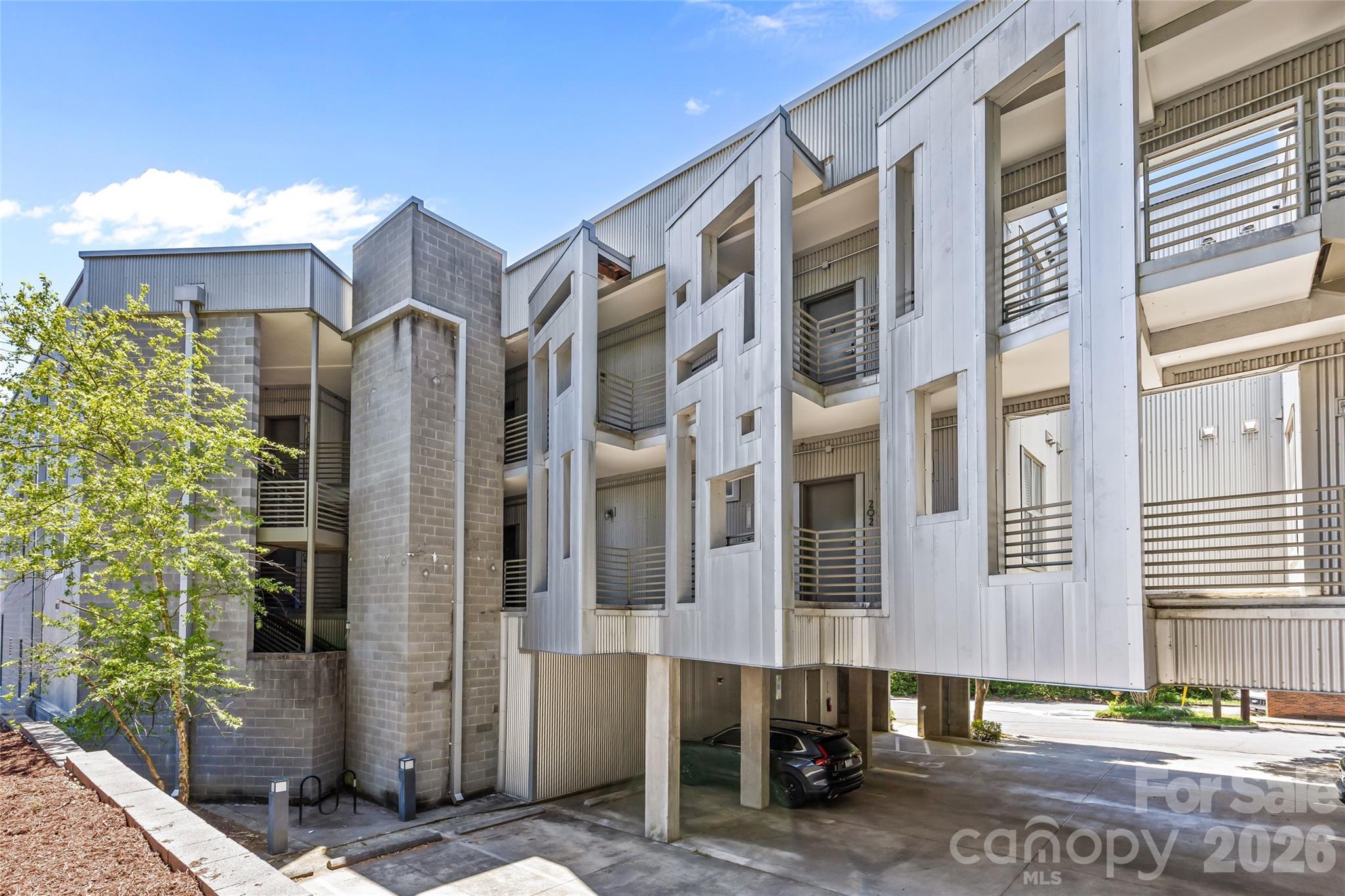 1600 Fulton Avenue — Charlotte