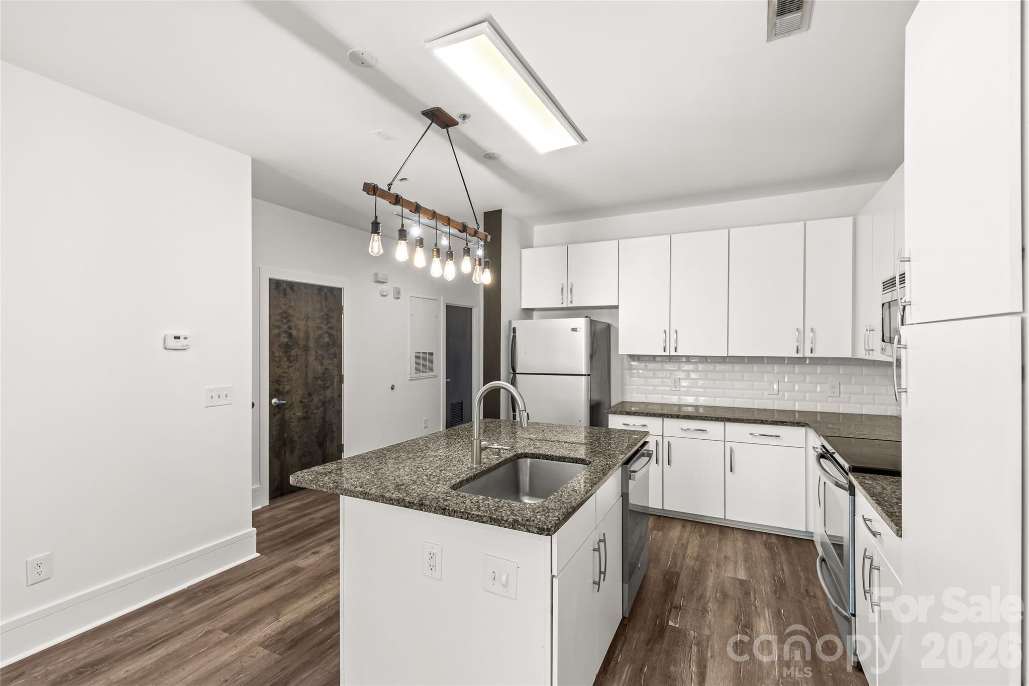 1600 Fulton Avenue — Charlotte