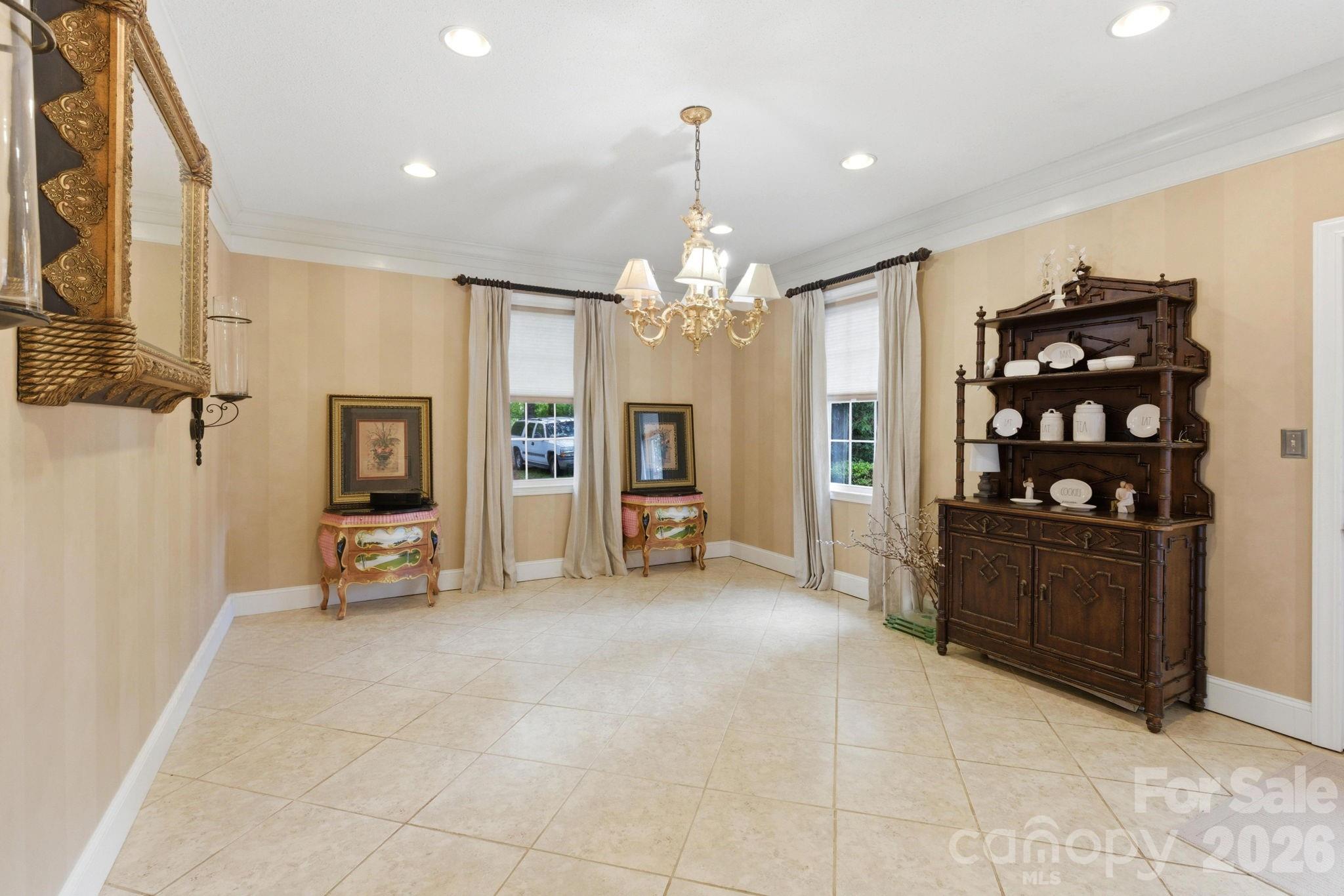 1496 Hardwood Circle — Newton