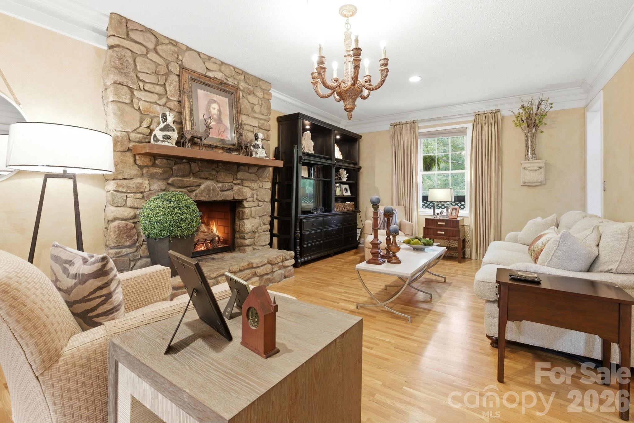 1496 Hardwood Circle — Newton
