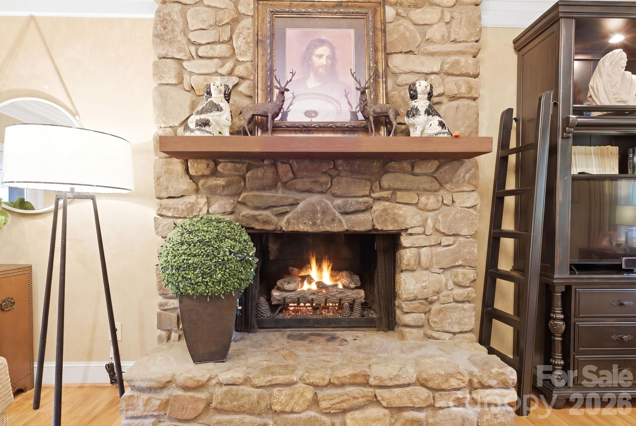 1496 Hardwood Circle — Newton