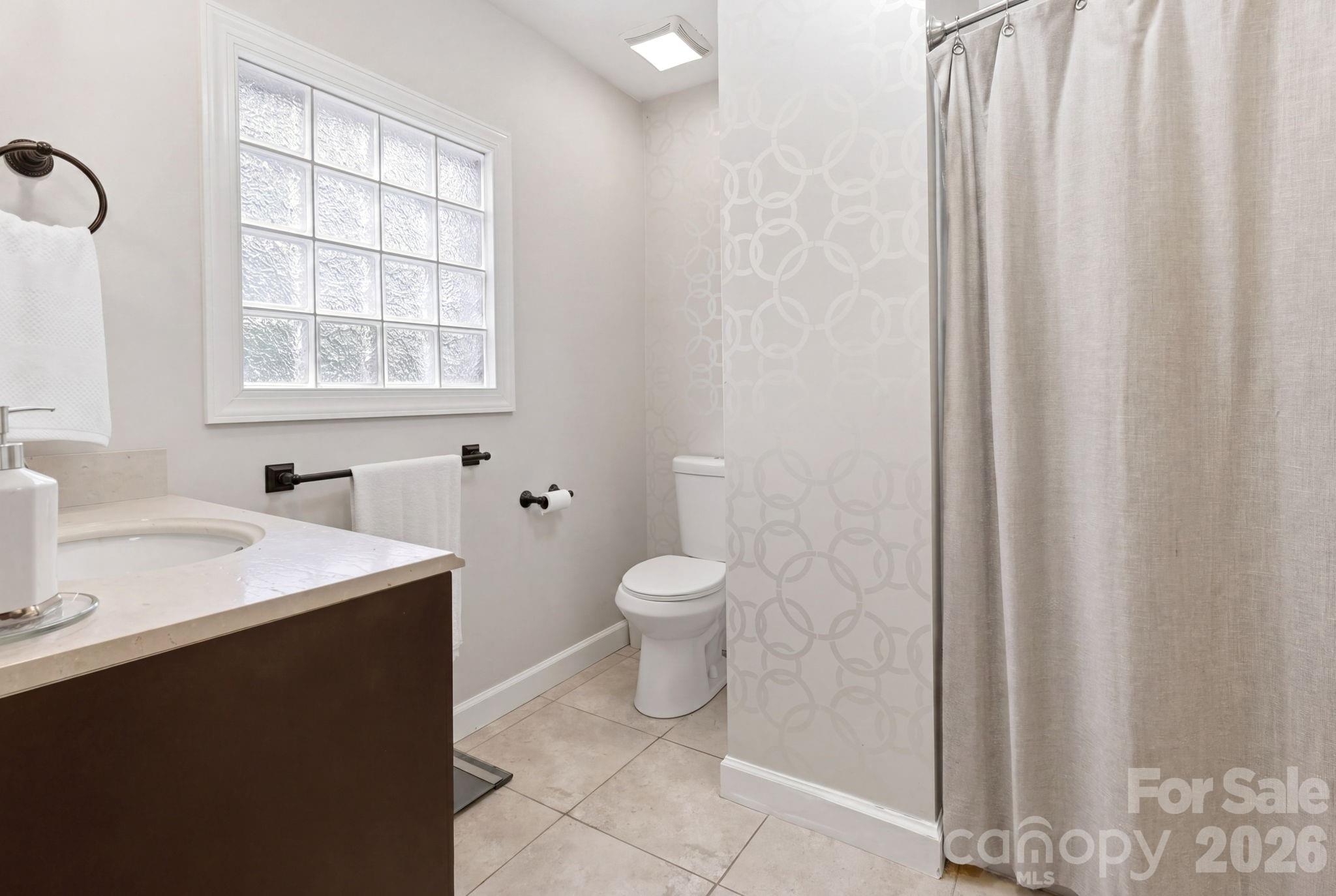 1496 Hardwood Circle — Newton