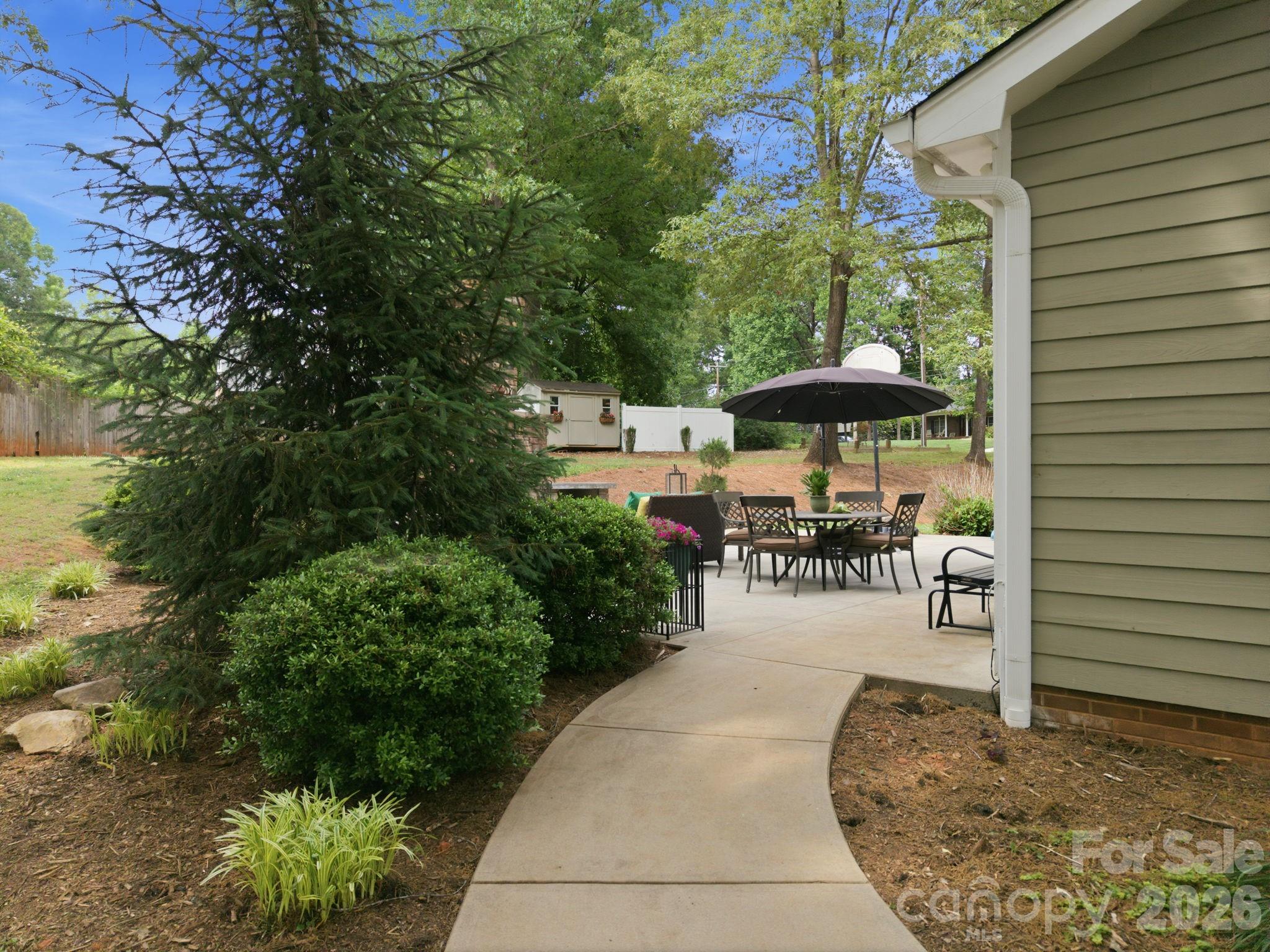 1496 Hardwood Circle — Newton