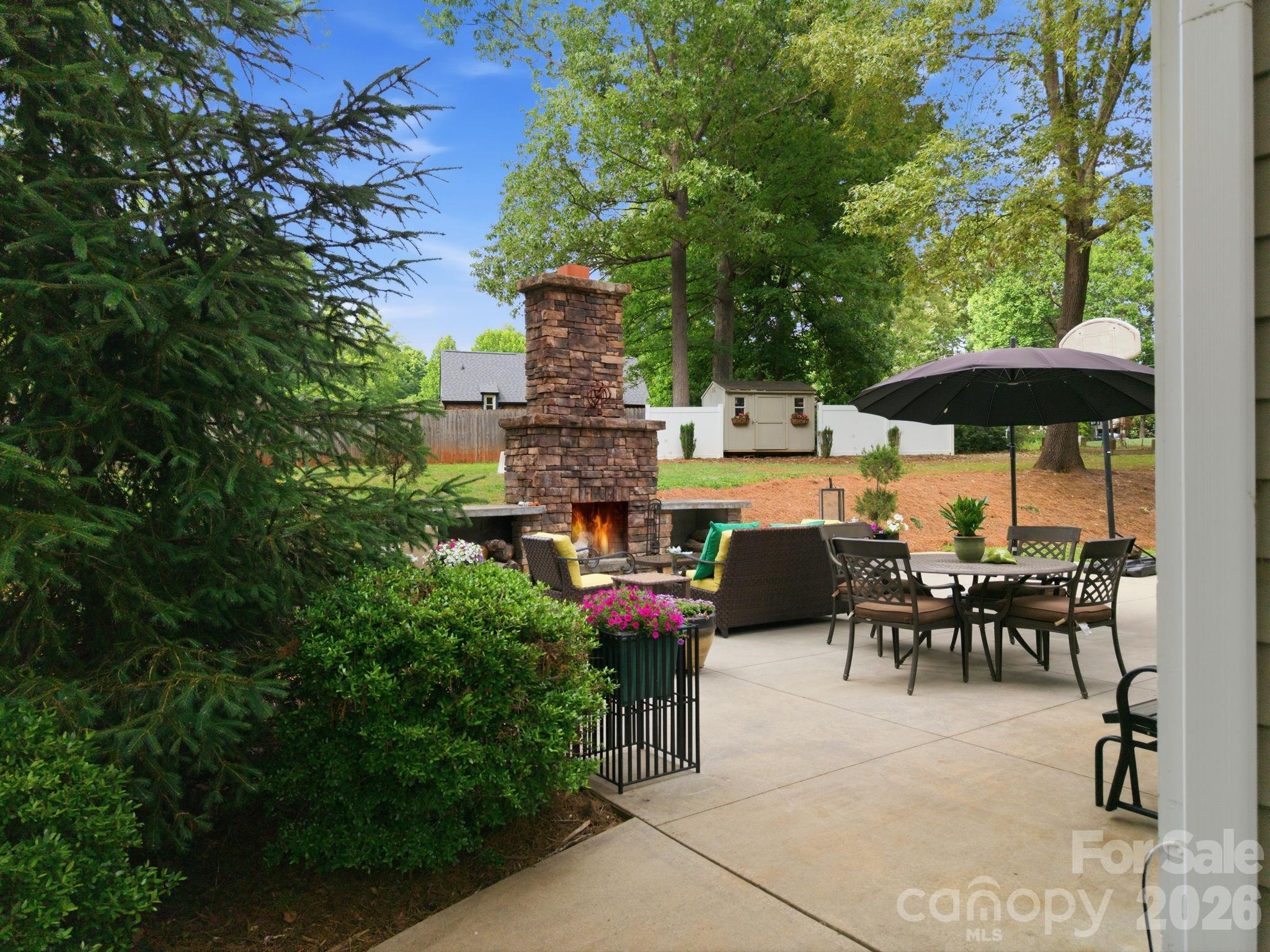 1496 Hardwood Circle — Newton