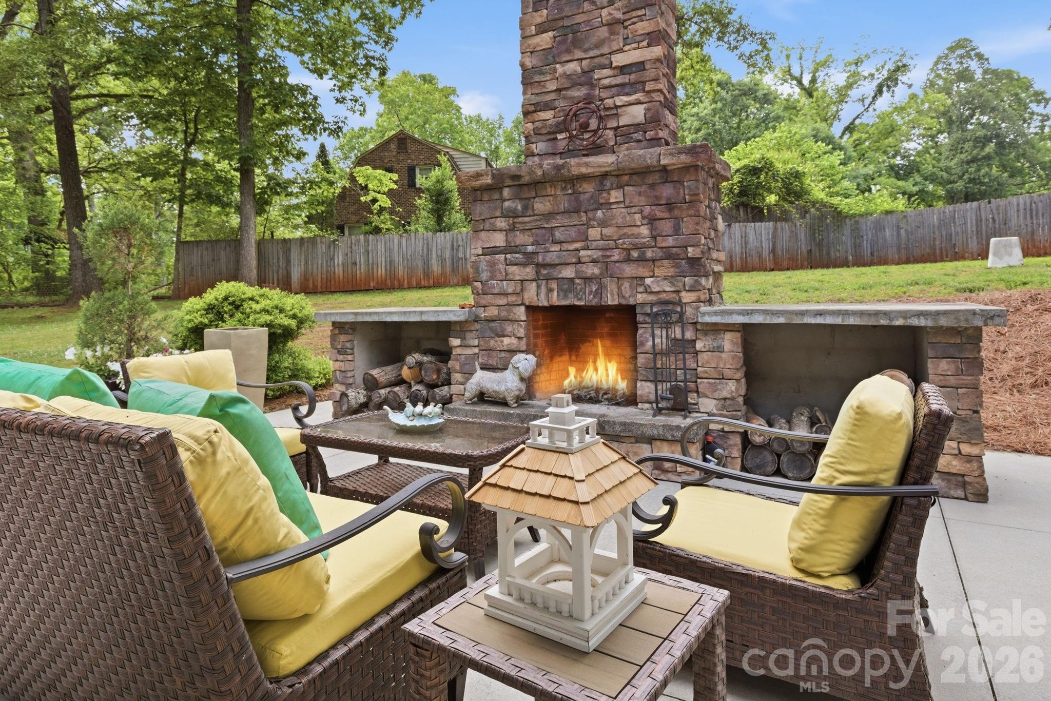 1496 Hardwood Circle — Newton