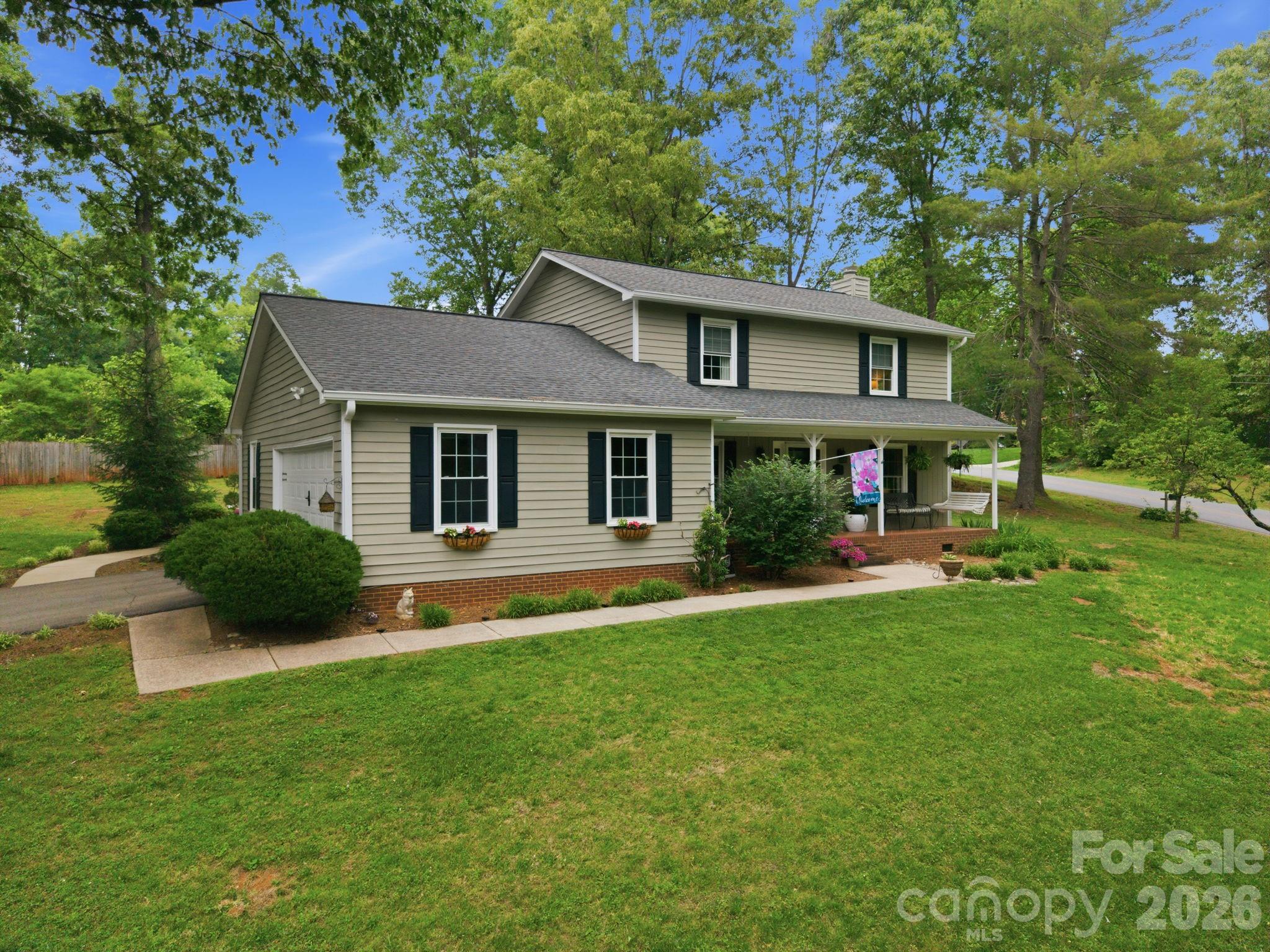 1496 Hardwood Circle — Newton