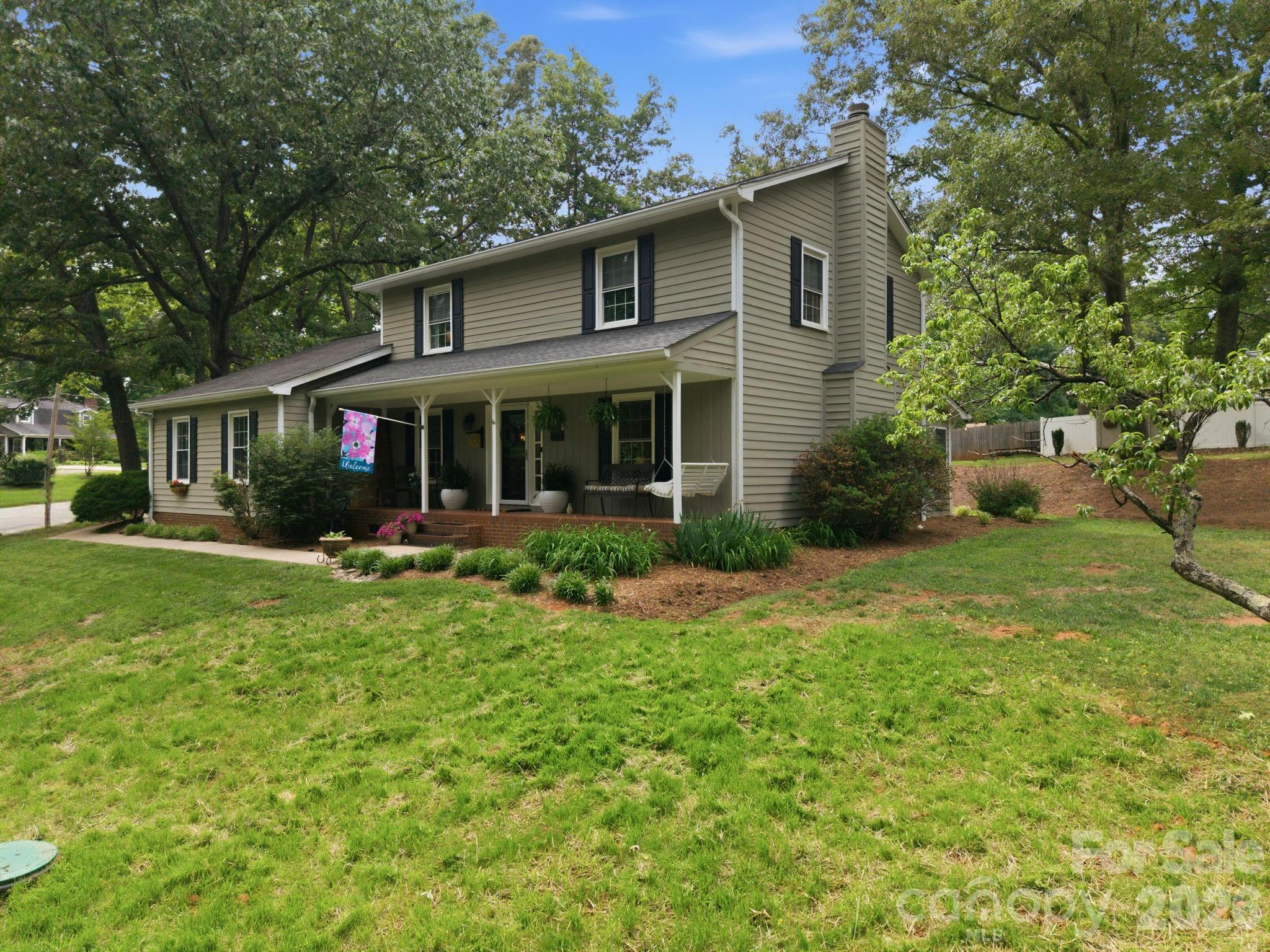 1496 Hardwood Circle — Newton