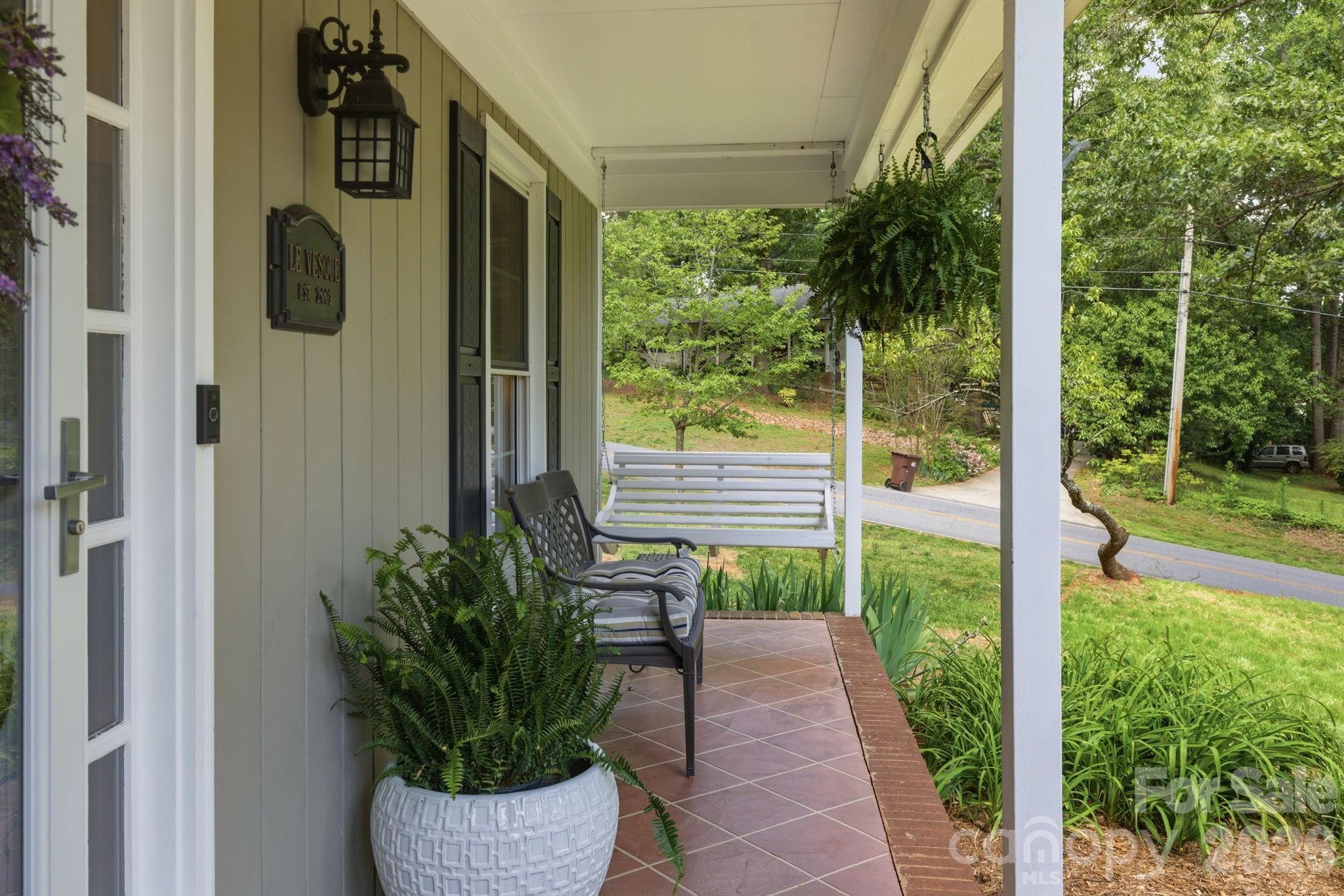 1496 Hardwood Circle — Newton