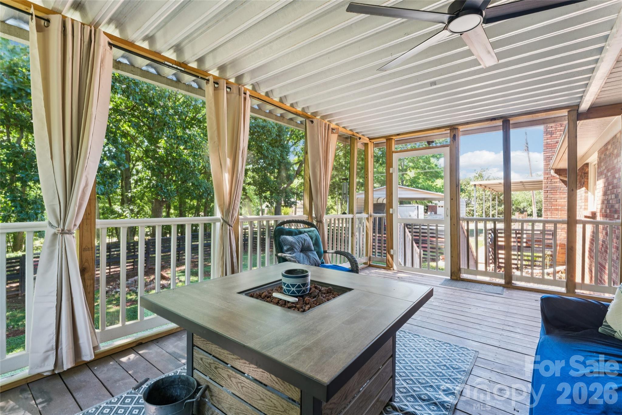5374 N Nc 150 Highway — Lincolnton