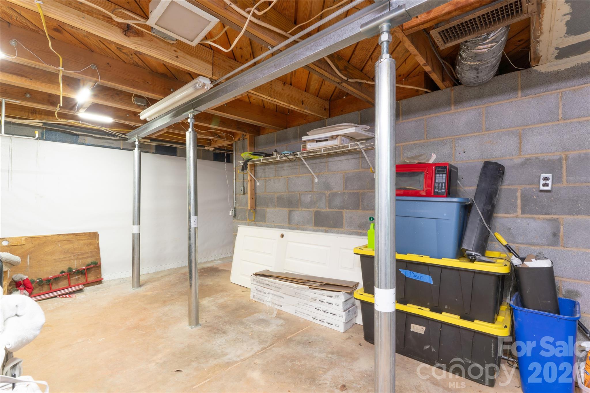 5374 N Nc 150 Highway — Lincolnton