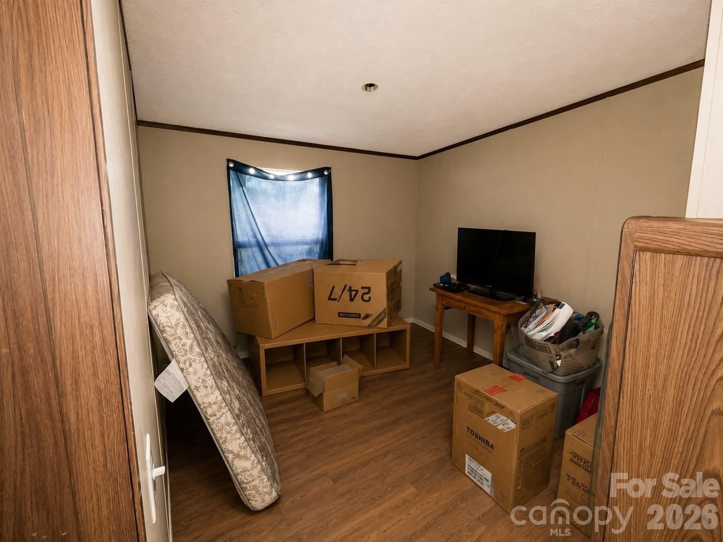 915 Jay Burke Road — Taylorsville