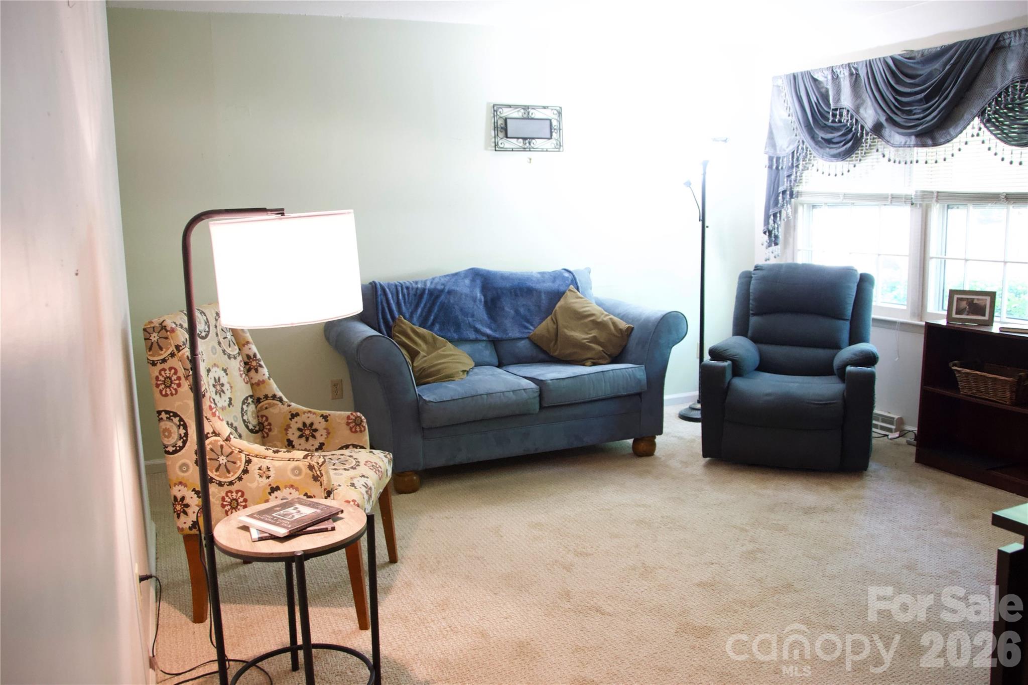 4631 Highlake Drive — Charlotte