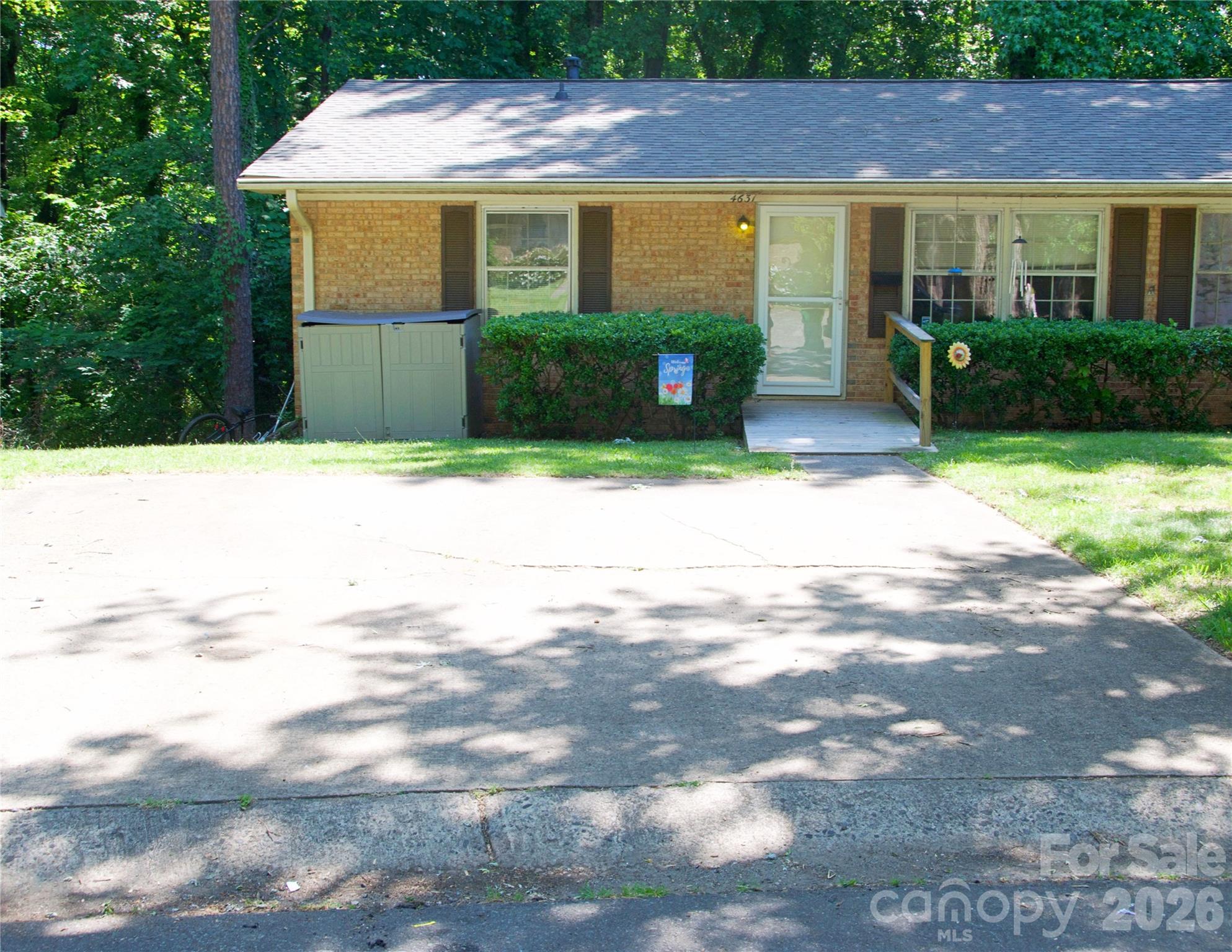 4631 Highlake Drive — Charlotte