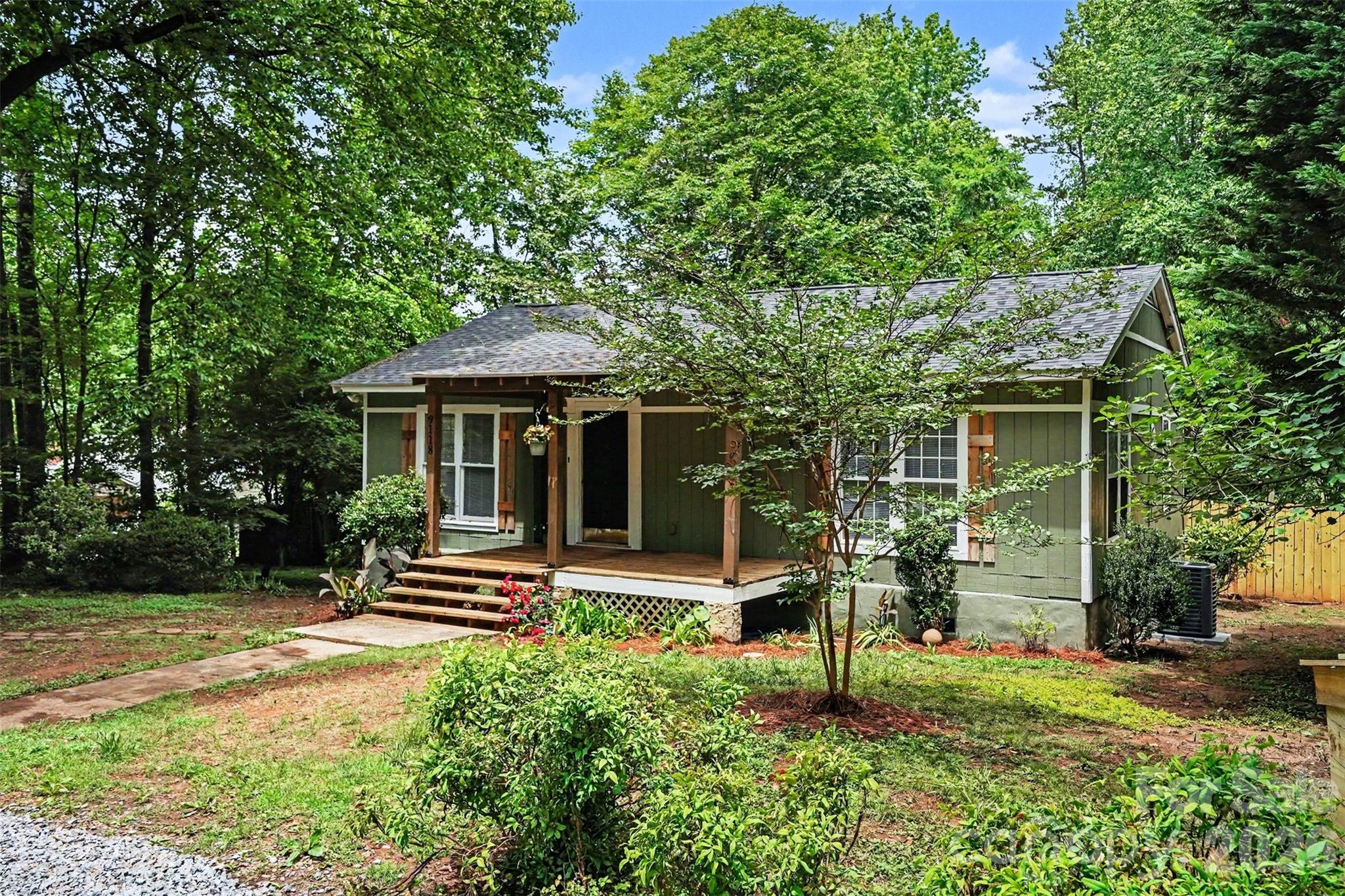 9118 S Lakebrook Road — Charlotte